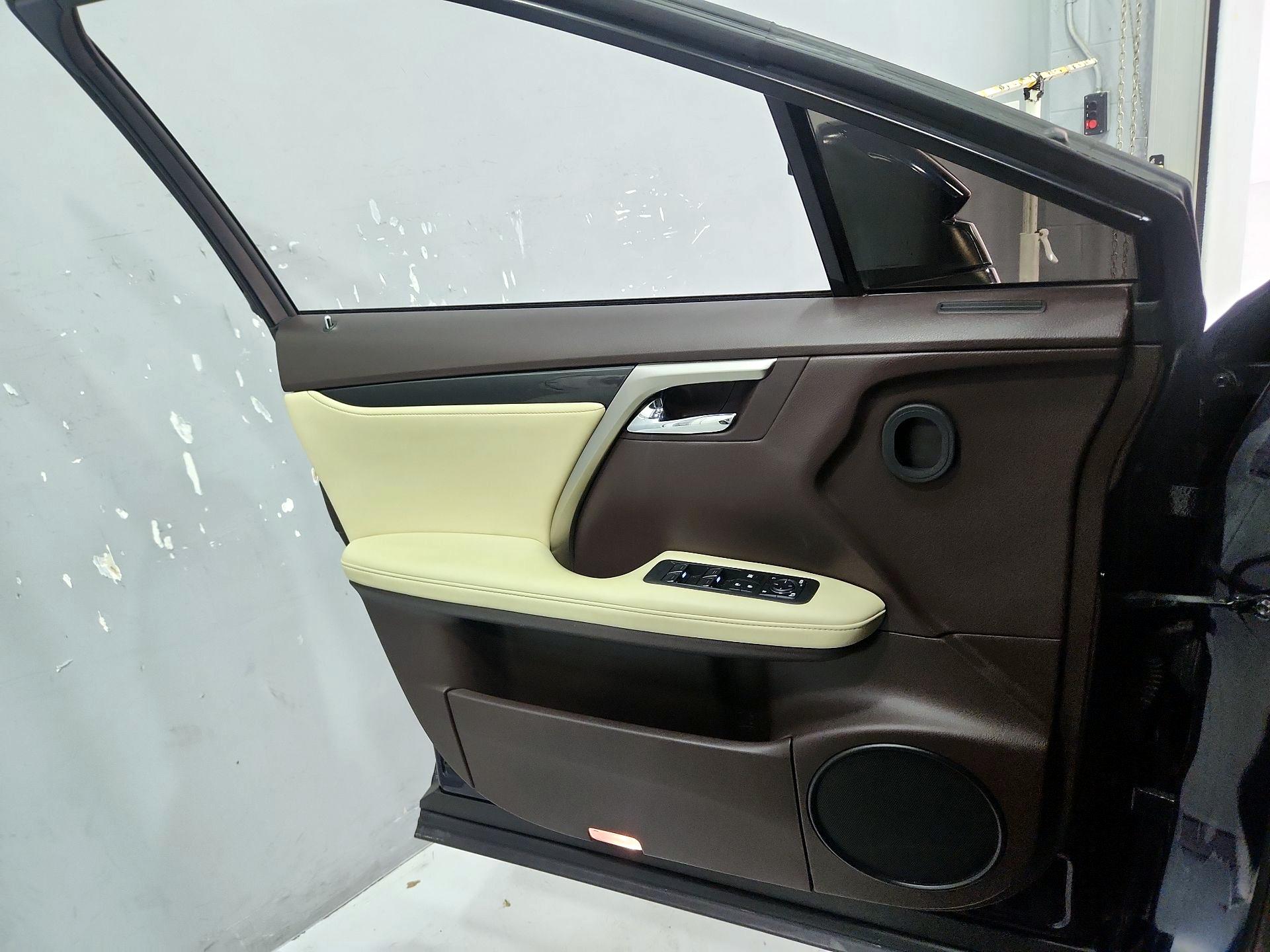 Thumbnail: 2020 Lexus RX - 12