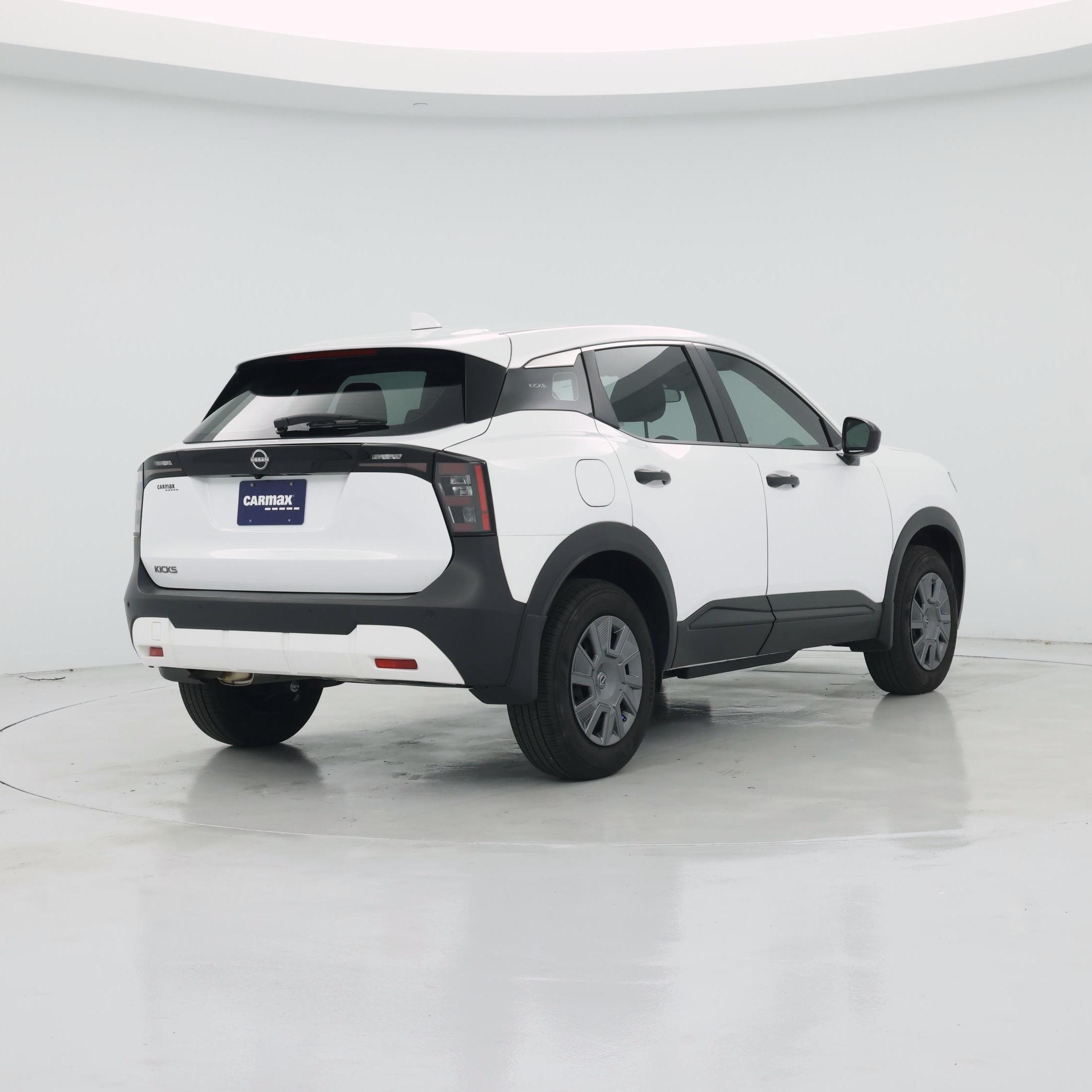 Thumbnail: 2025 Nissan Kicks - 8