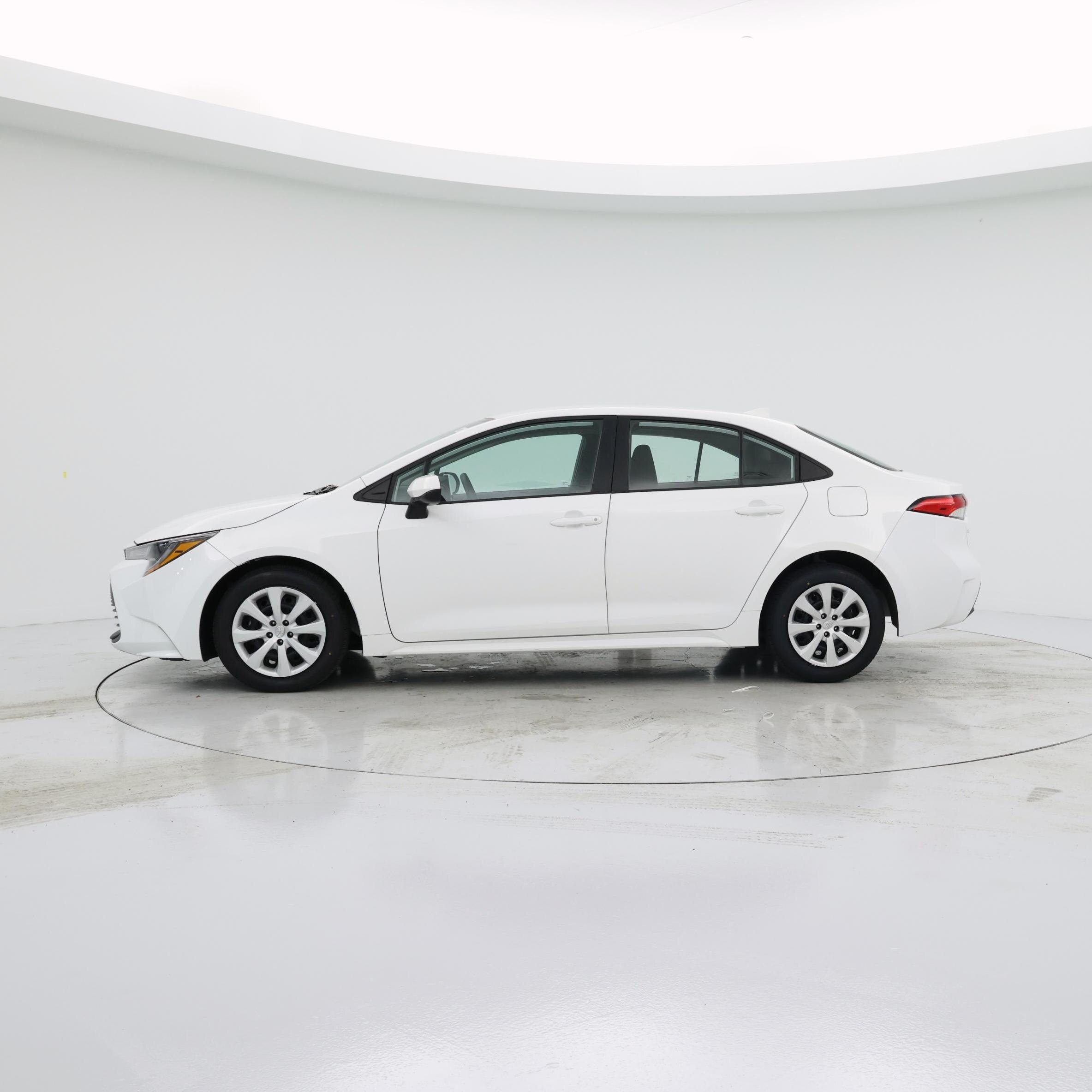 Thumbnail: 2024 Toyota Corolla - 3