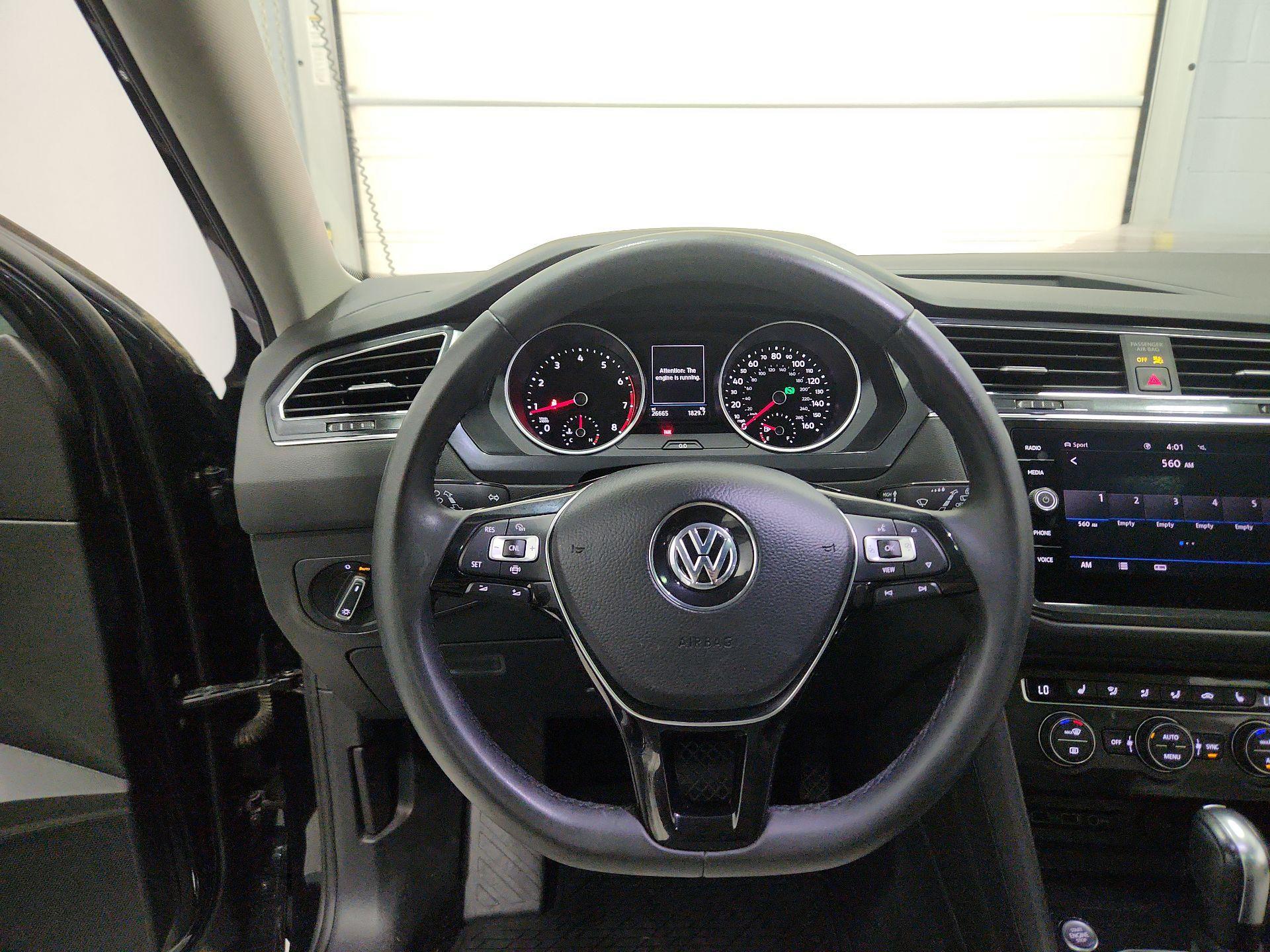 Thumbnail: 2020 Volkswagen Tiguan - 10