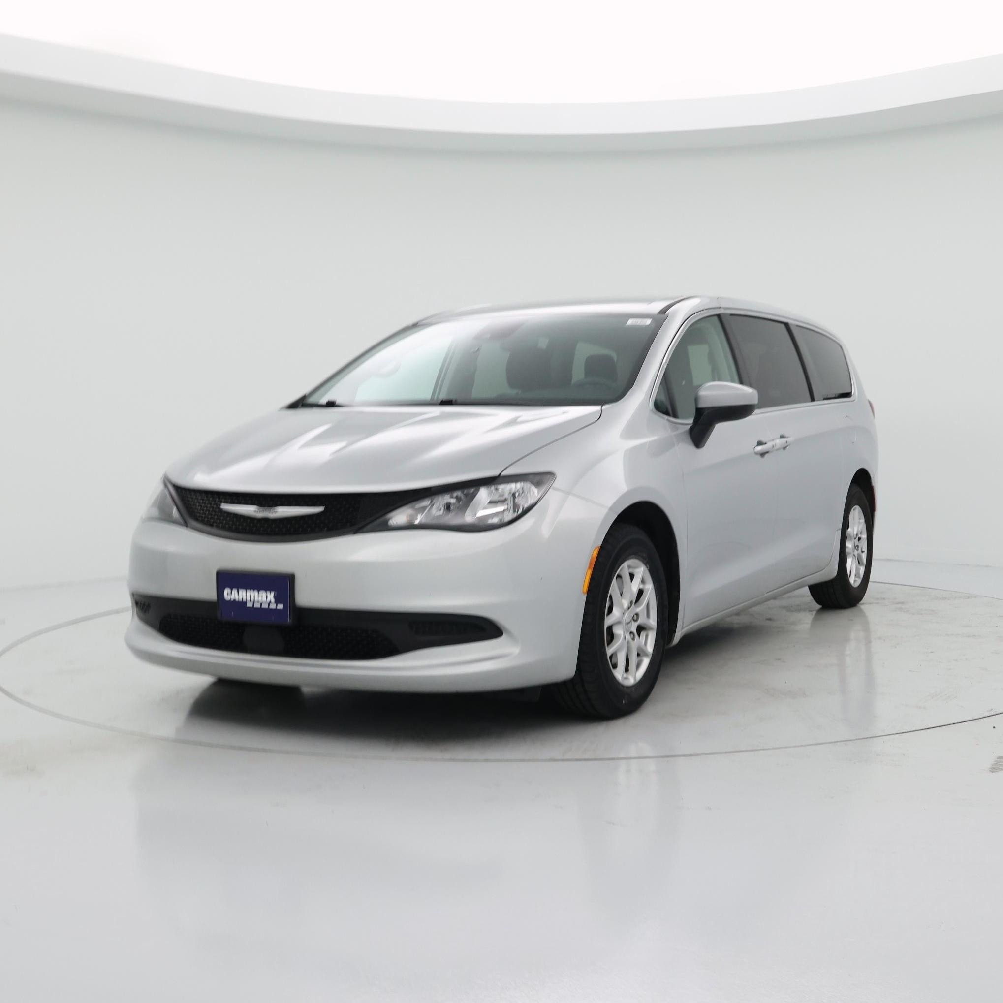 Thumbnail: 2023 Chrysler Voyager - 4