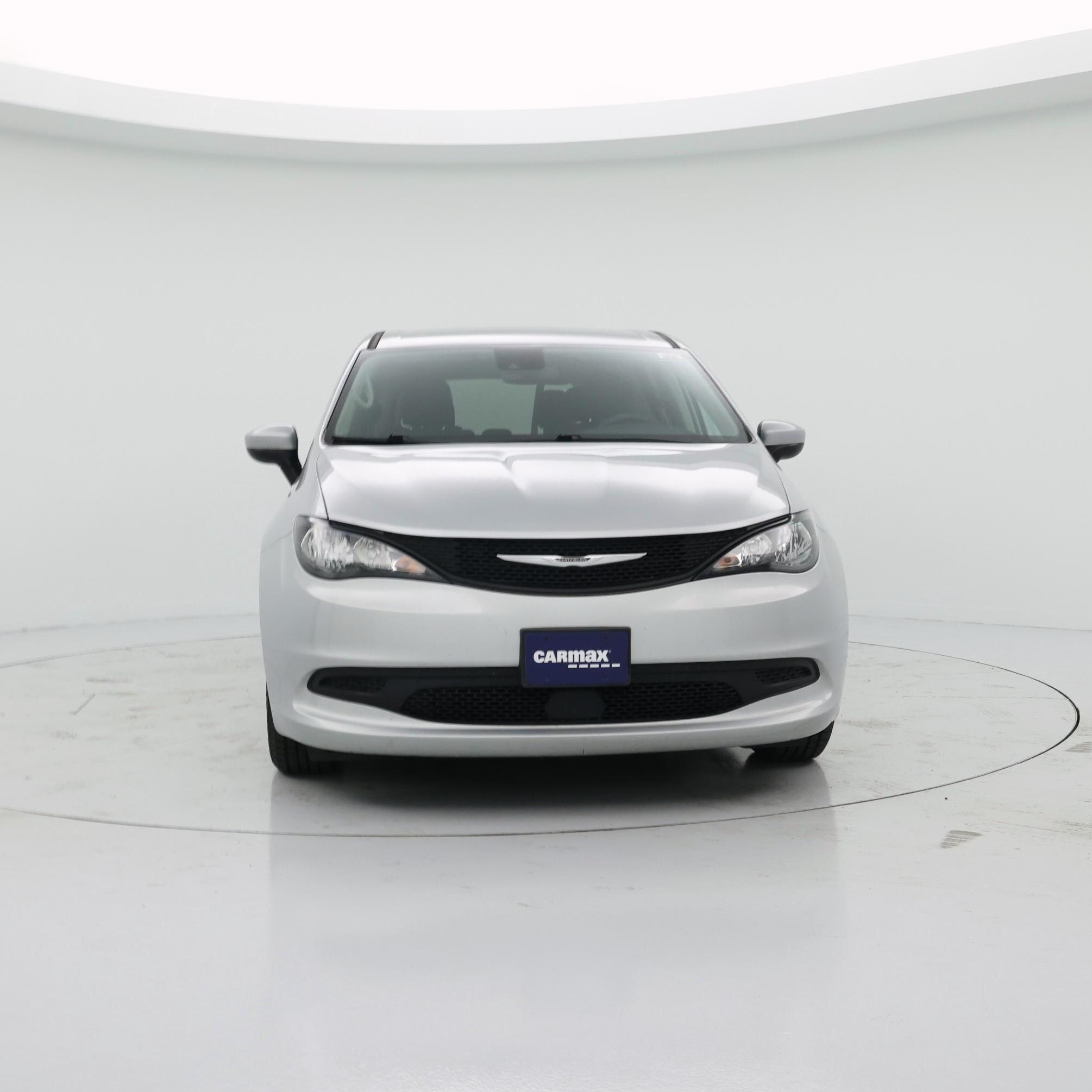 Thumbnail: 2023 Chrysler Voyager - 5