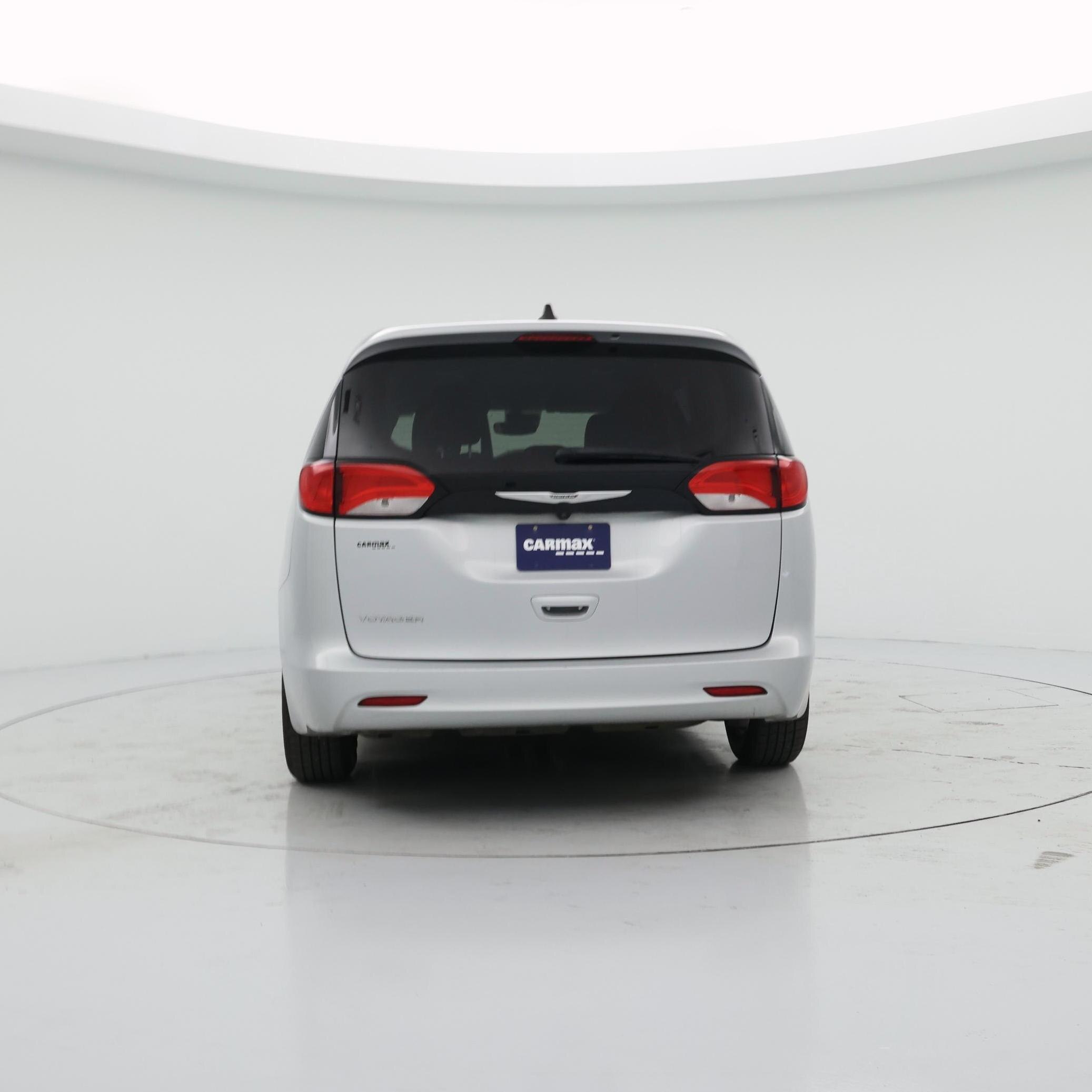 Thumbnail: 2023 Chrysler Voyager - 6