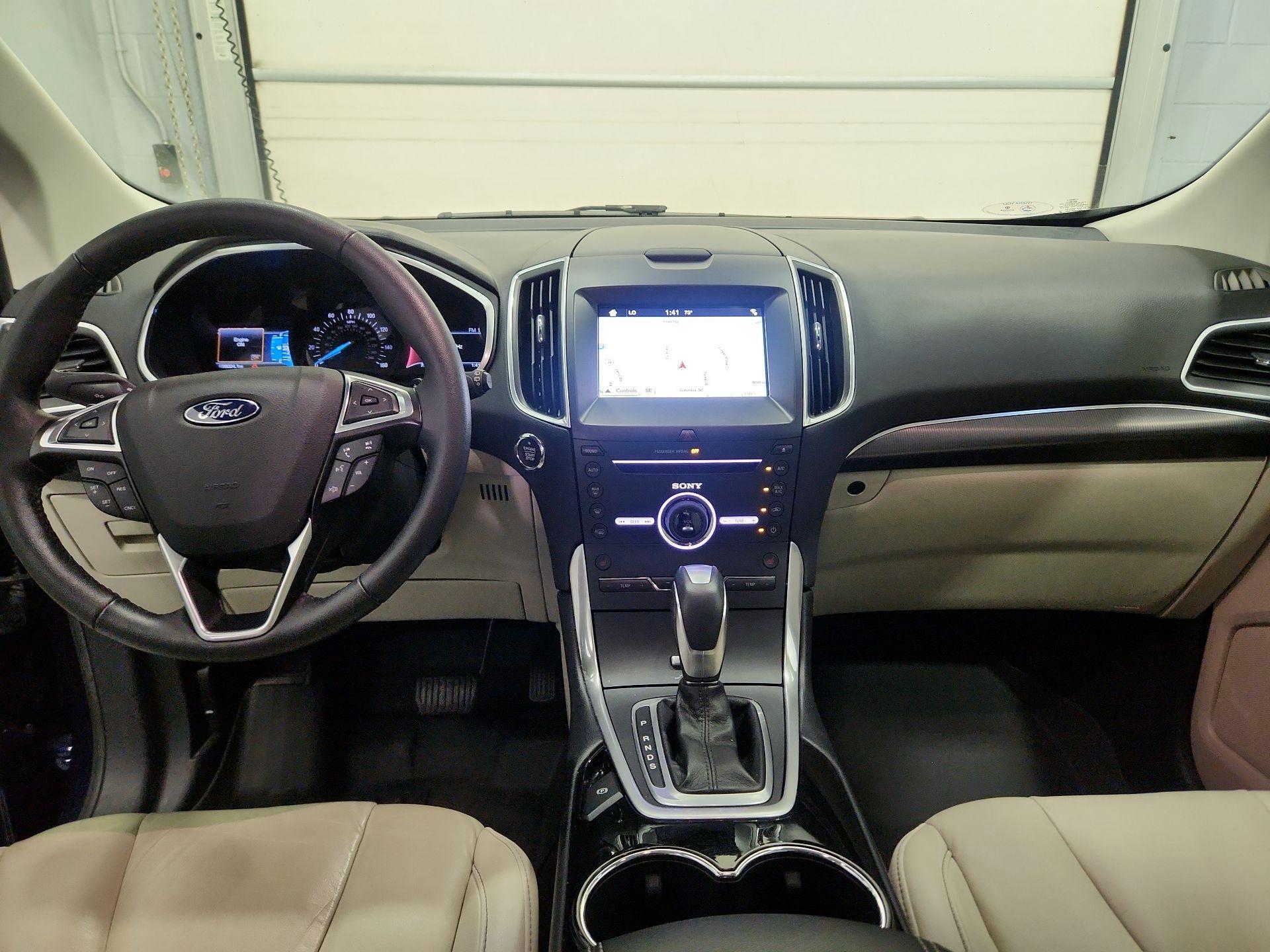 Thumbnail: 2016 Ford Edge - 9