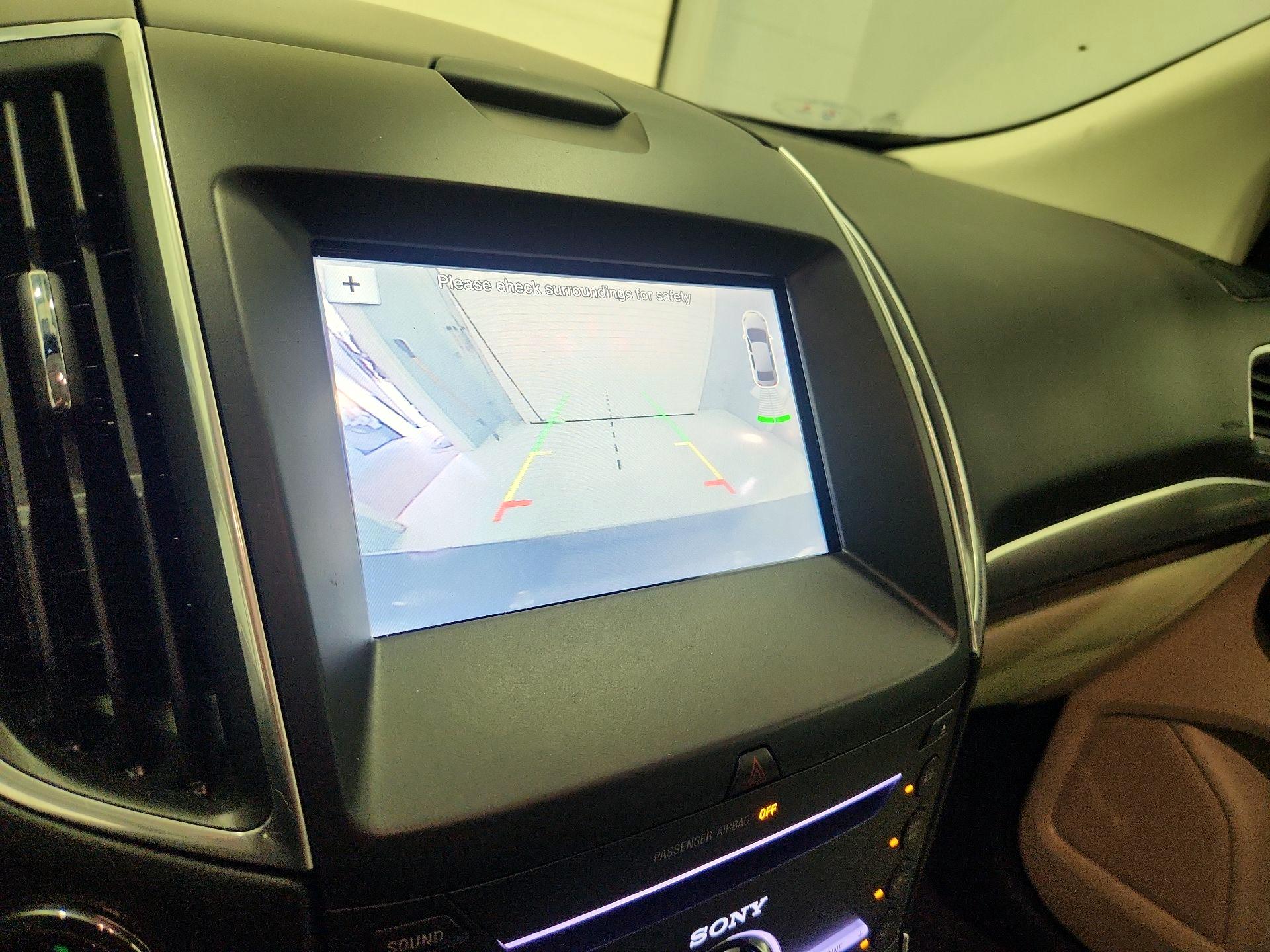 Thumbnail: 2016 Ford Edge - 15