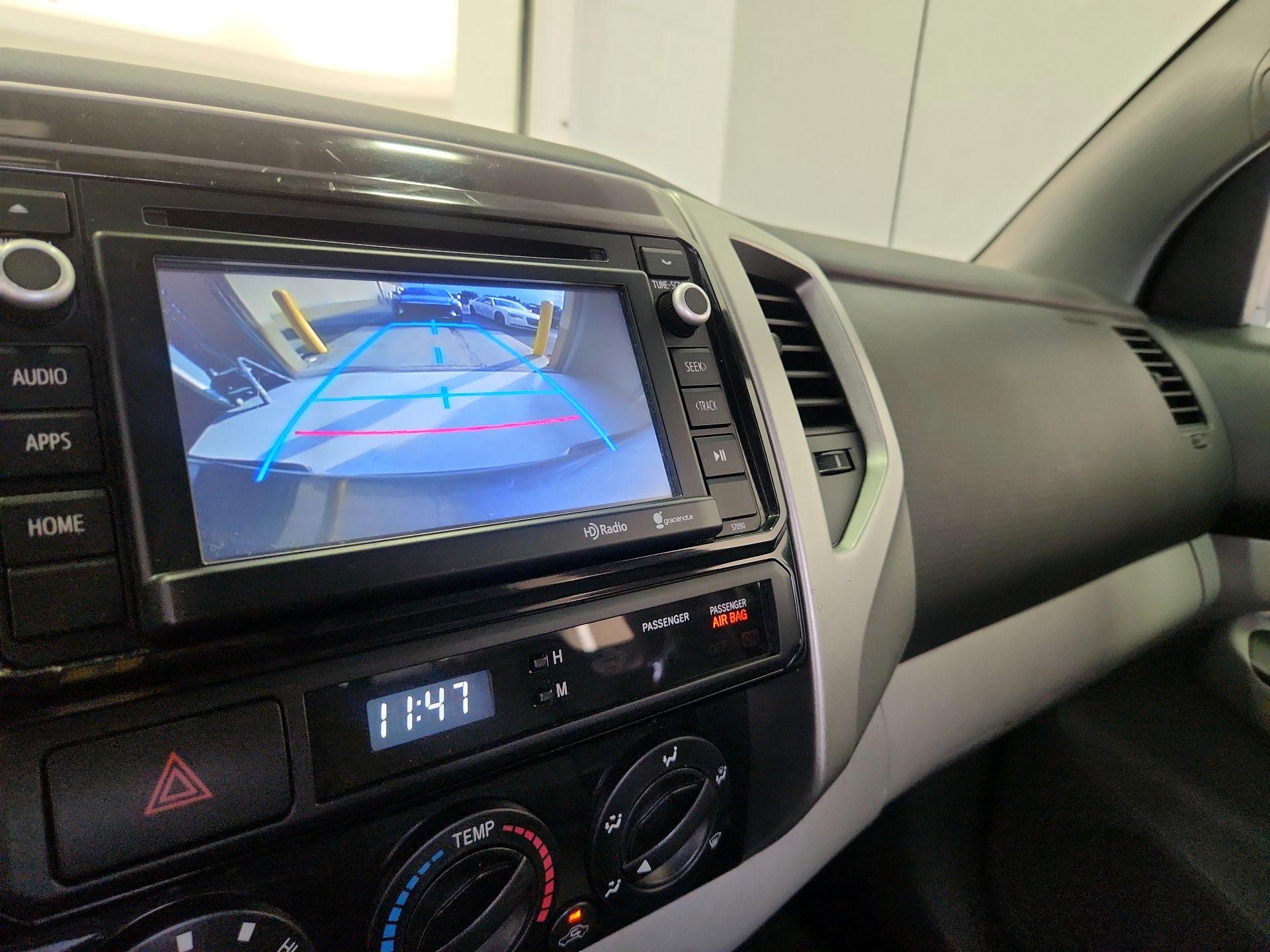 Thumbnail: 2014 Toyota Tacoma - 14