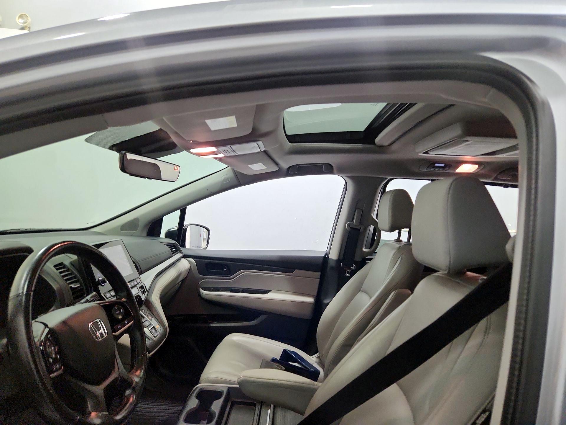 Thumbnail: 2018 Honda Odyssey - 11