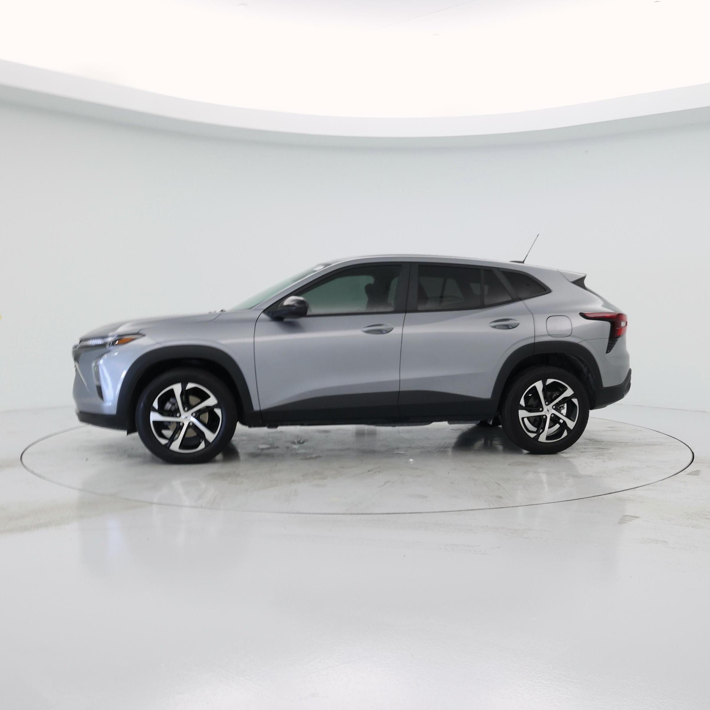 Thumbnail: 2024 Chevrolet Trax - 3