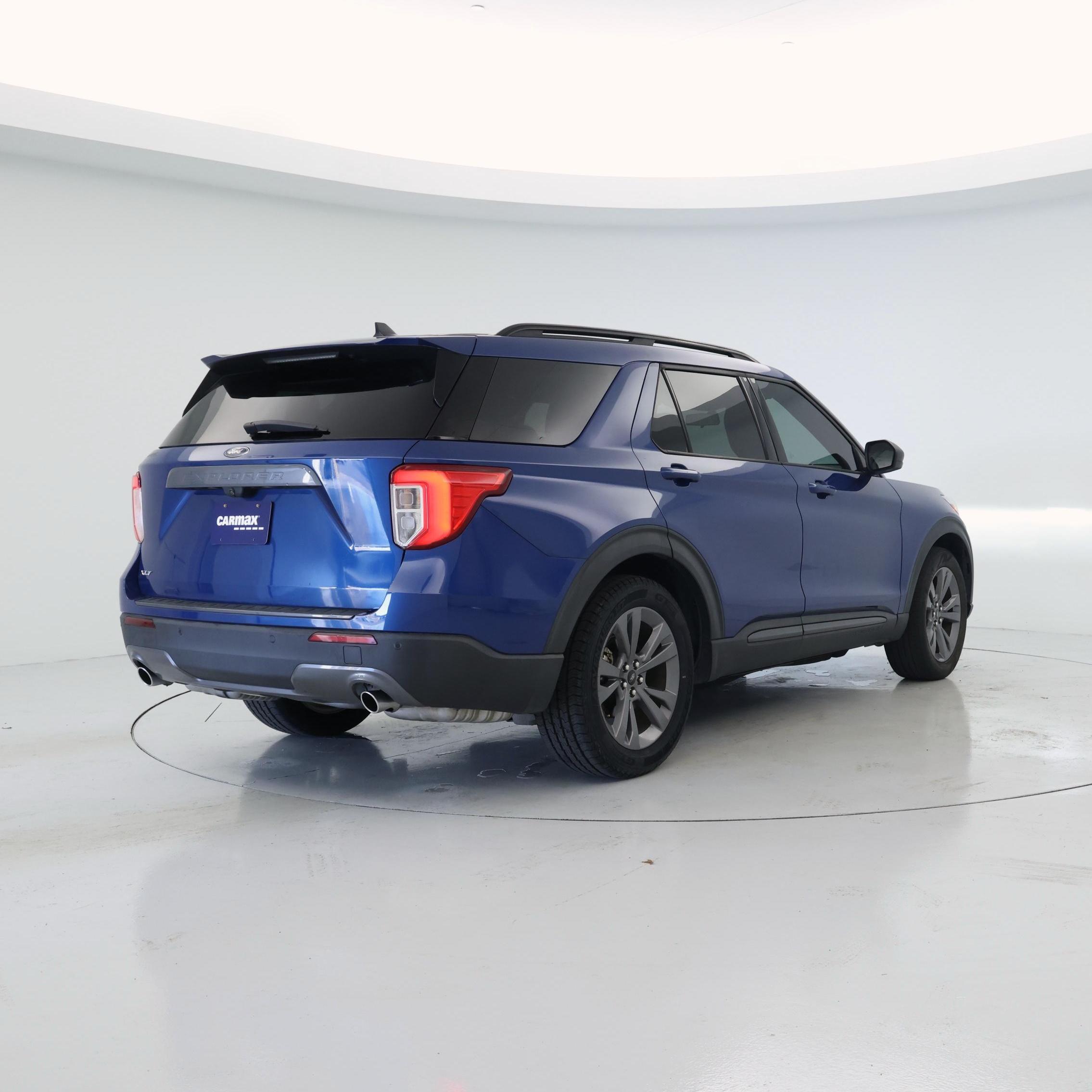 Thumbnail: 2021 Ford Explorer - 8
