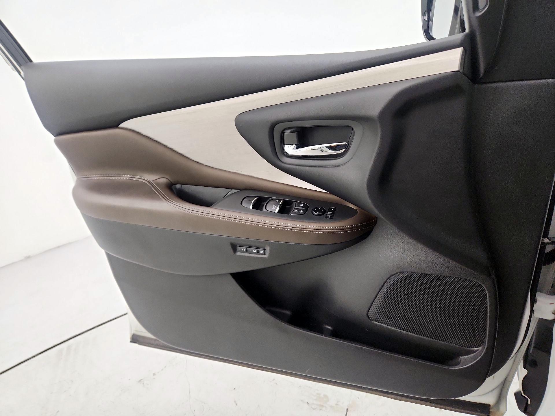 Thumbnail: 2015 Nissan Murano - 12