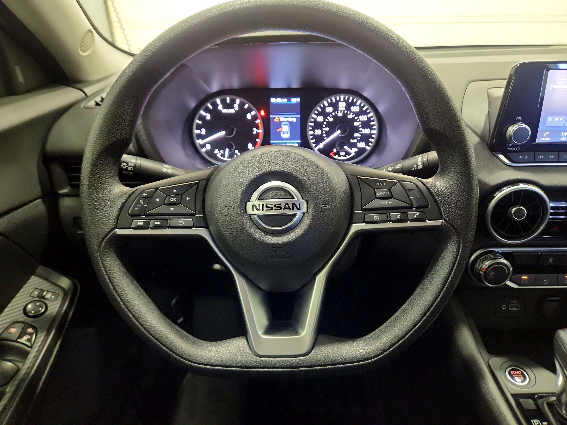 Thumbnail: 2022 Nissan Sentra - 10