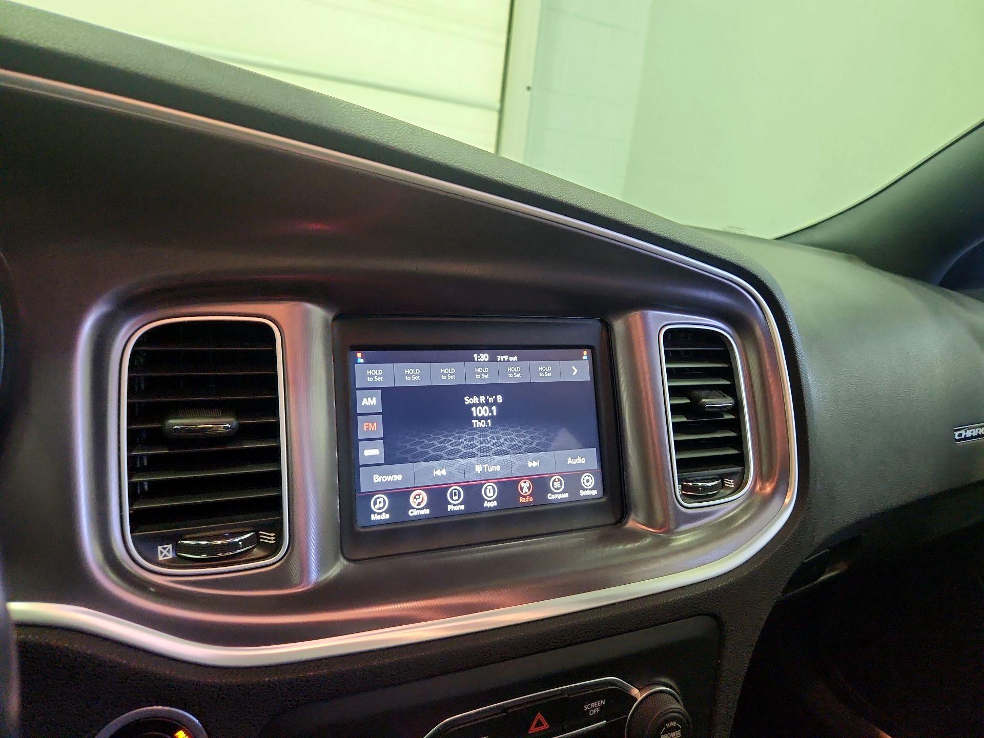 Thumbnail: 2020 Dodge Charger - 15