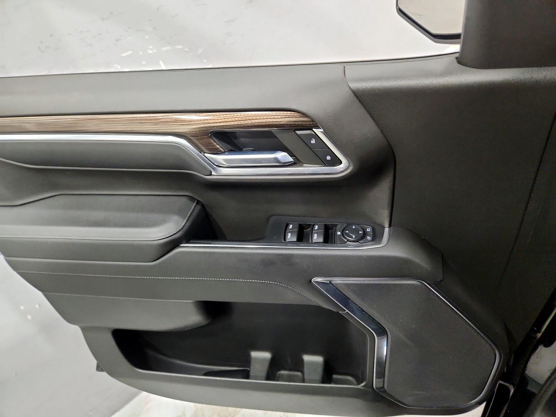 Thumbnail: 2022 Chevrolet Silverado 1500 - 12
