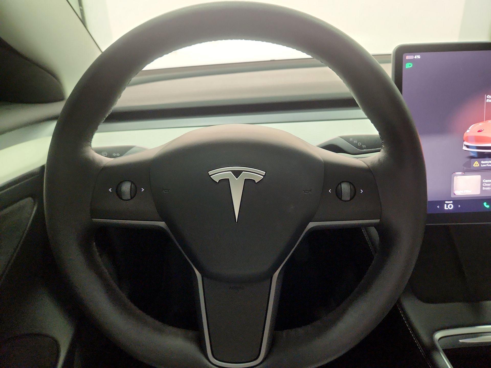Thumbnail: 2023 Tesla Model 3 - 10