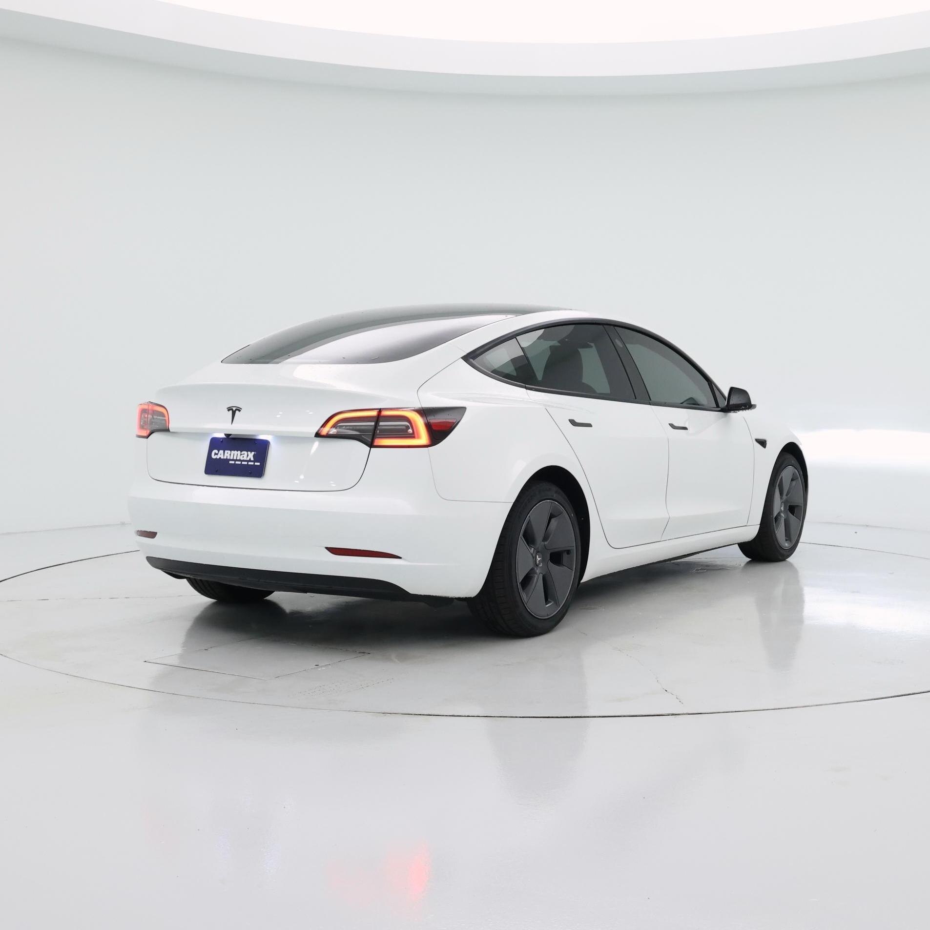 Thumbnail: 2023 Tesla Model 3 - 8