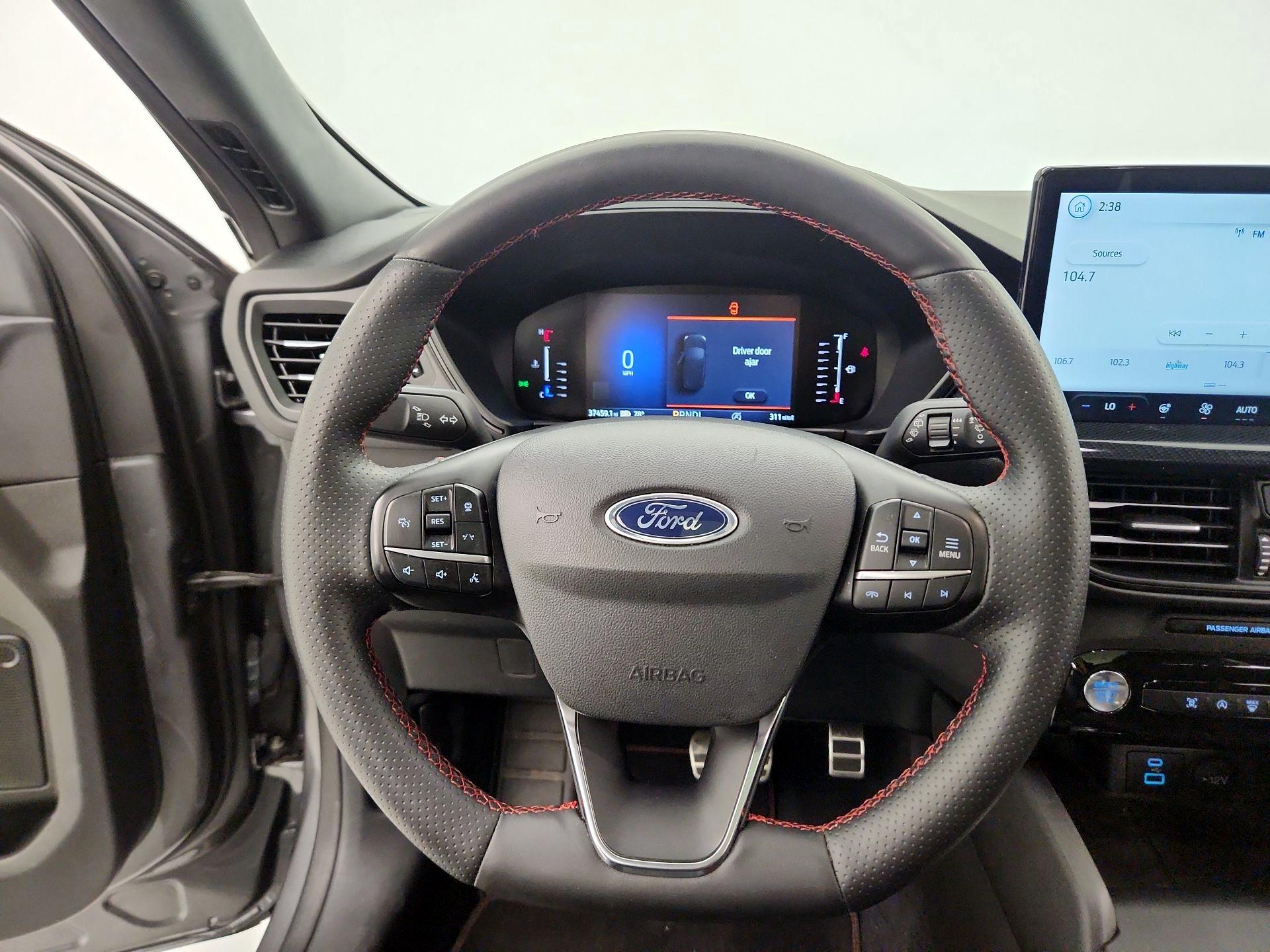 Thumbnail: 2023 Ford Escape - 10