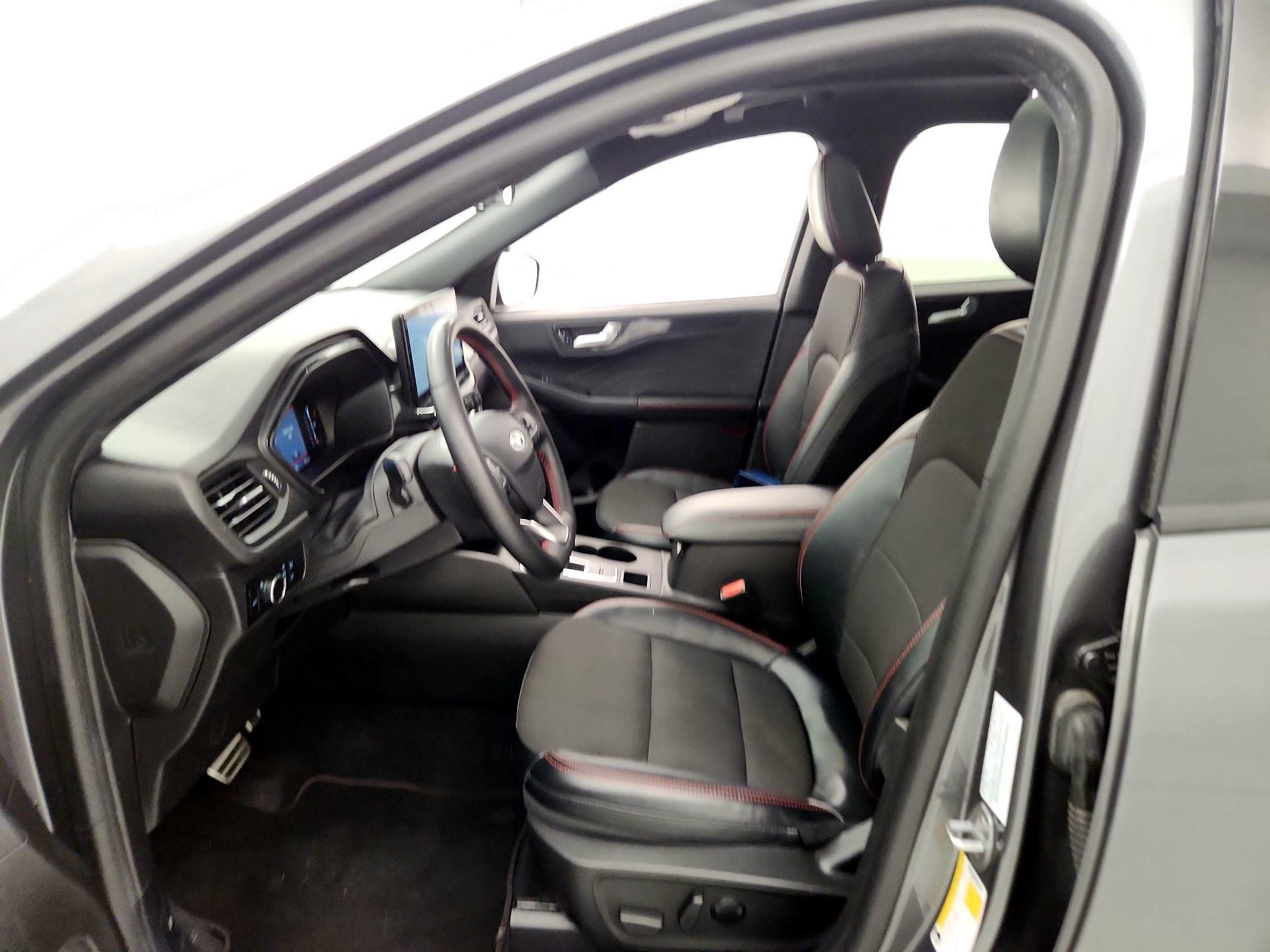 Thumbnail: 2023 Ford Escape - 11