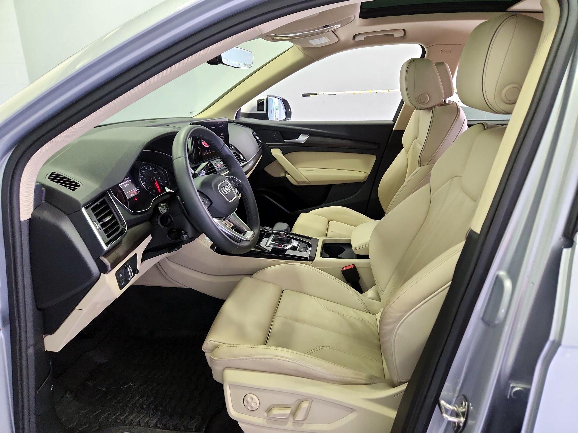 Thumbnail: 2024 Audi Q5 - 11