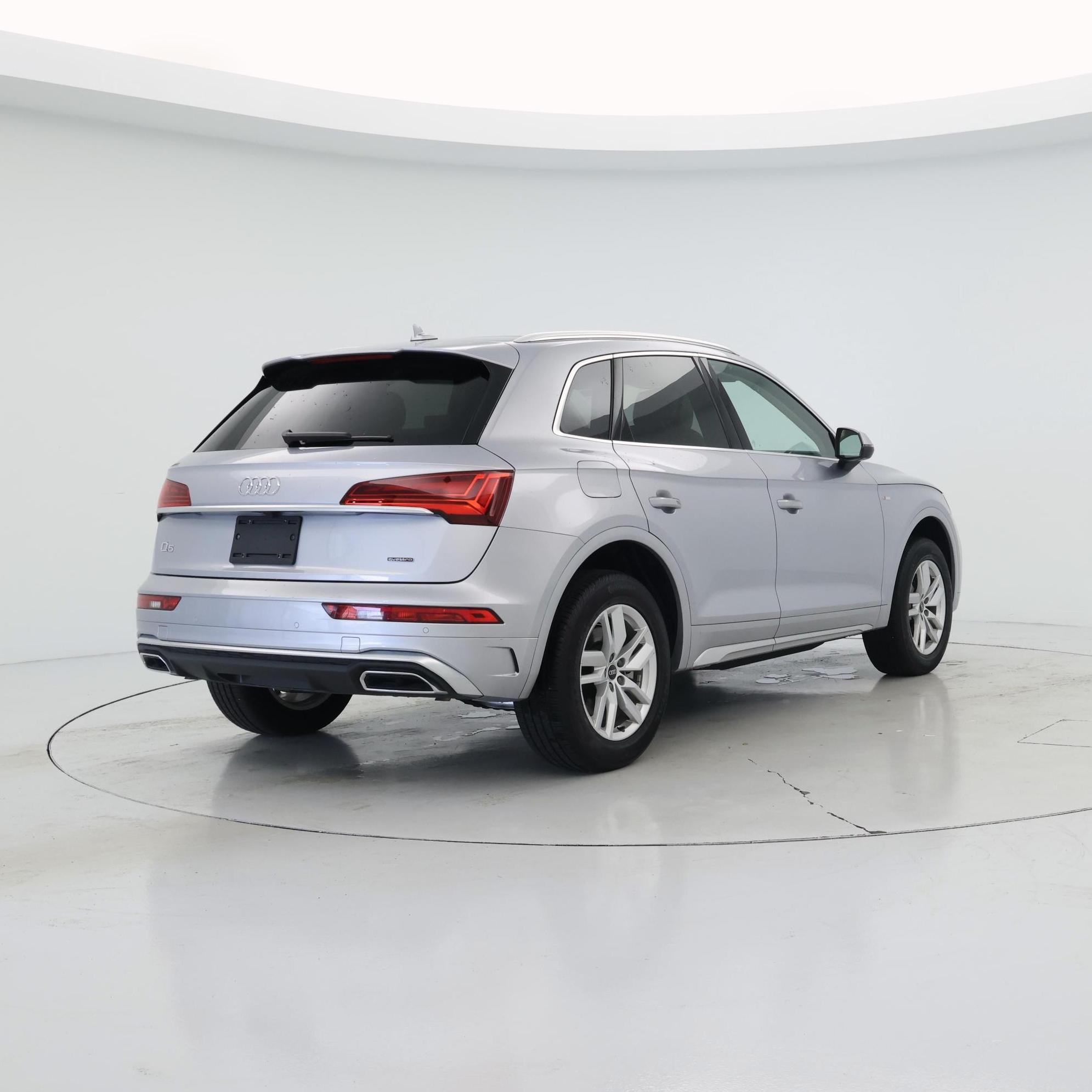 Thumbnail: 2024 Audi Q5 - 8