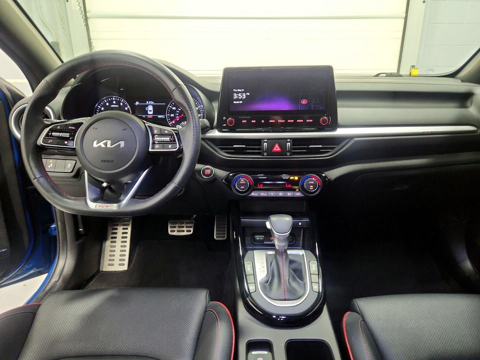 2023 Kia Forte GT - Photo 10