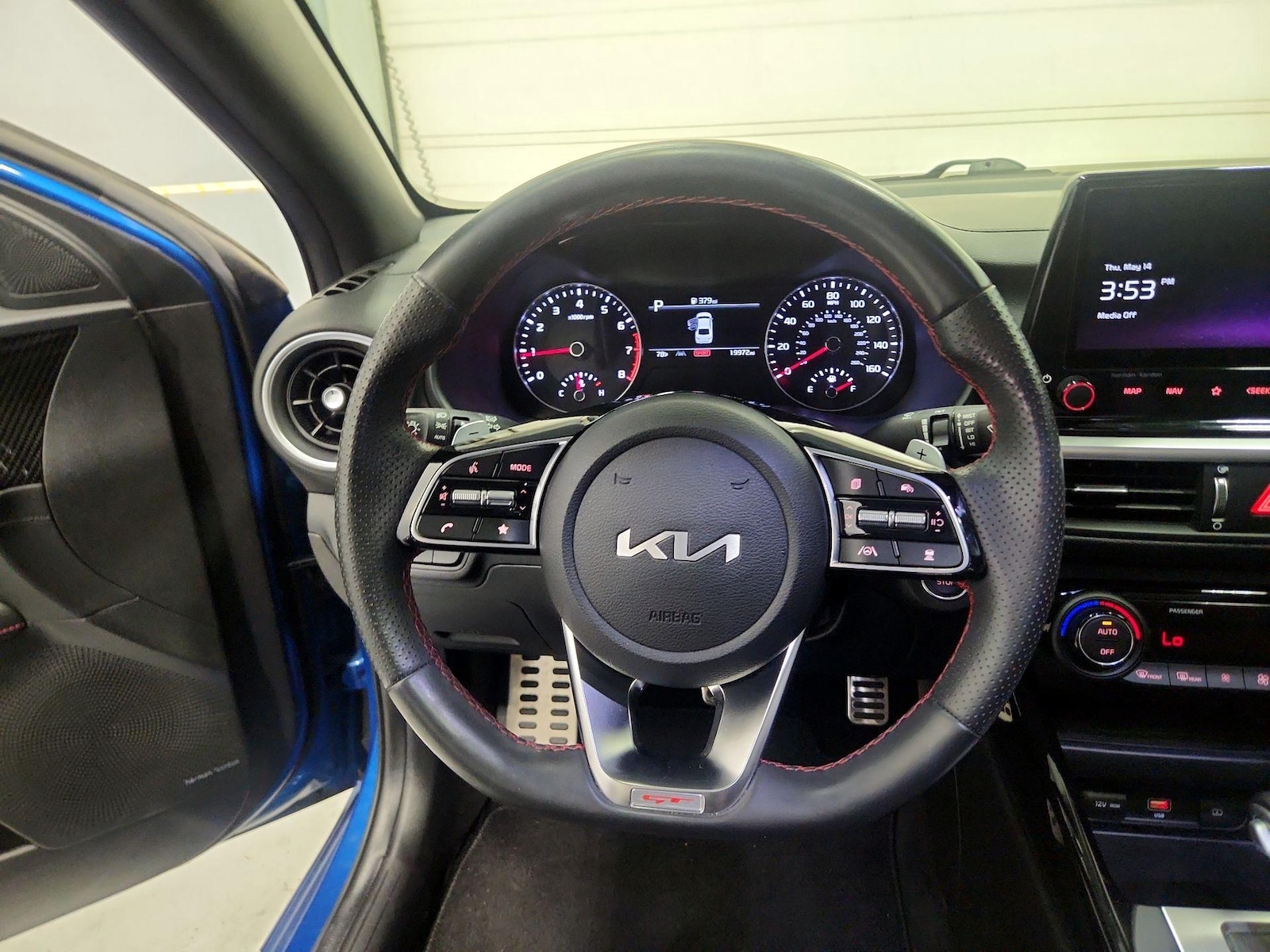 2023 Kia Forte GT - Photo 11