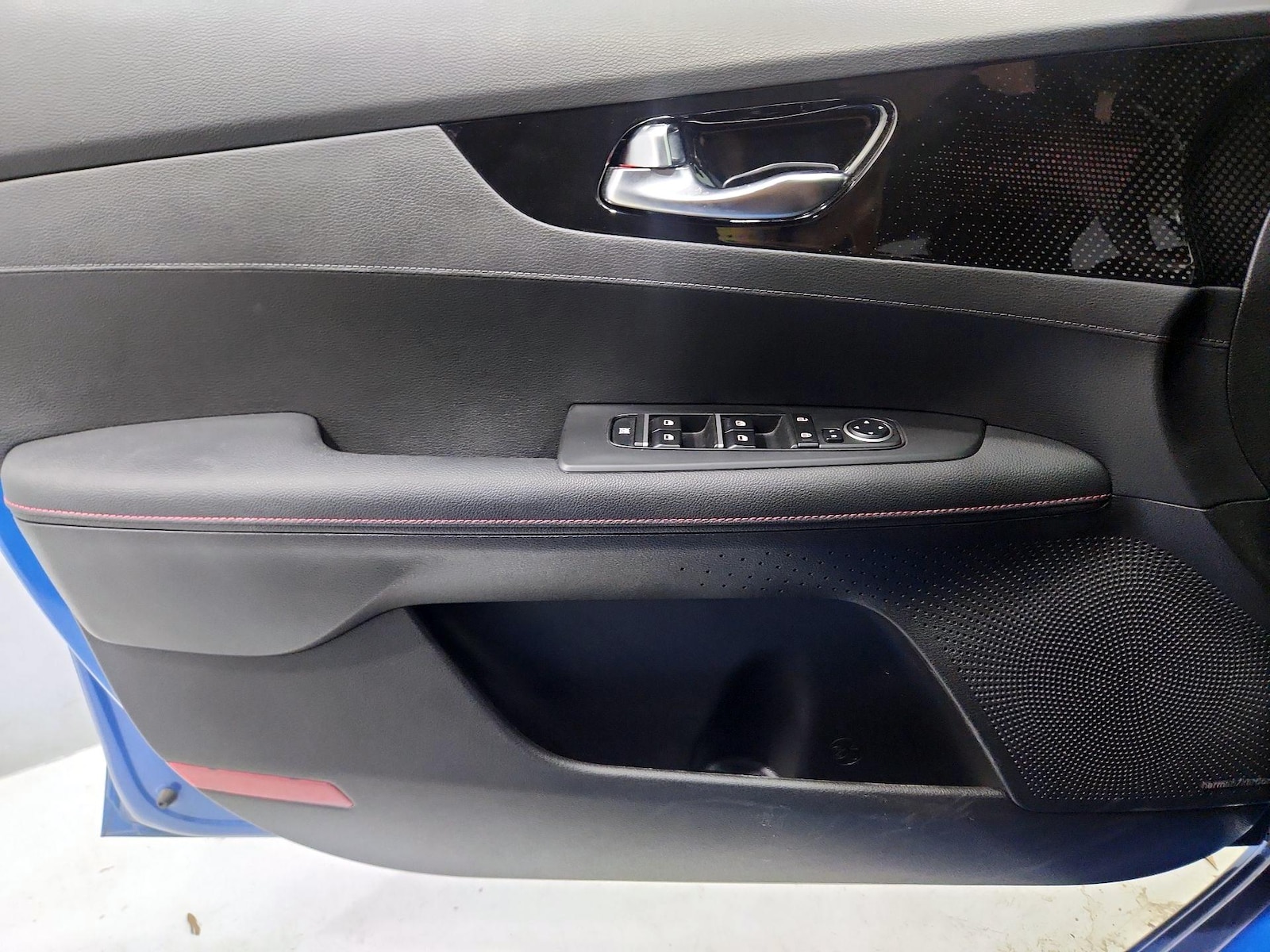 2023 Kia Forte GT - Photo 13