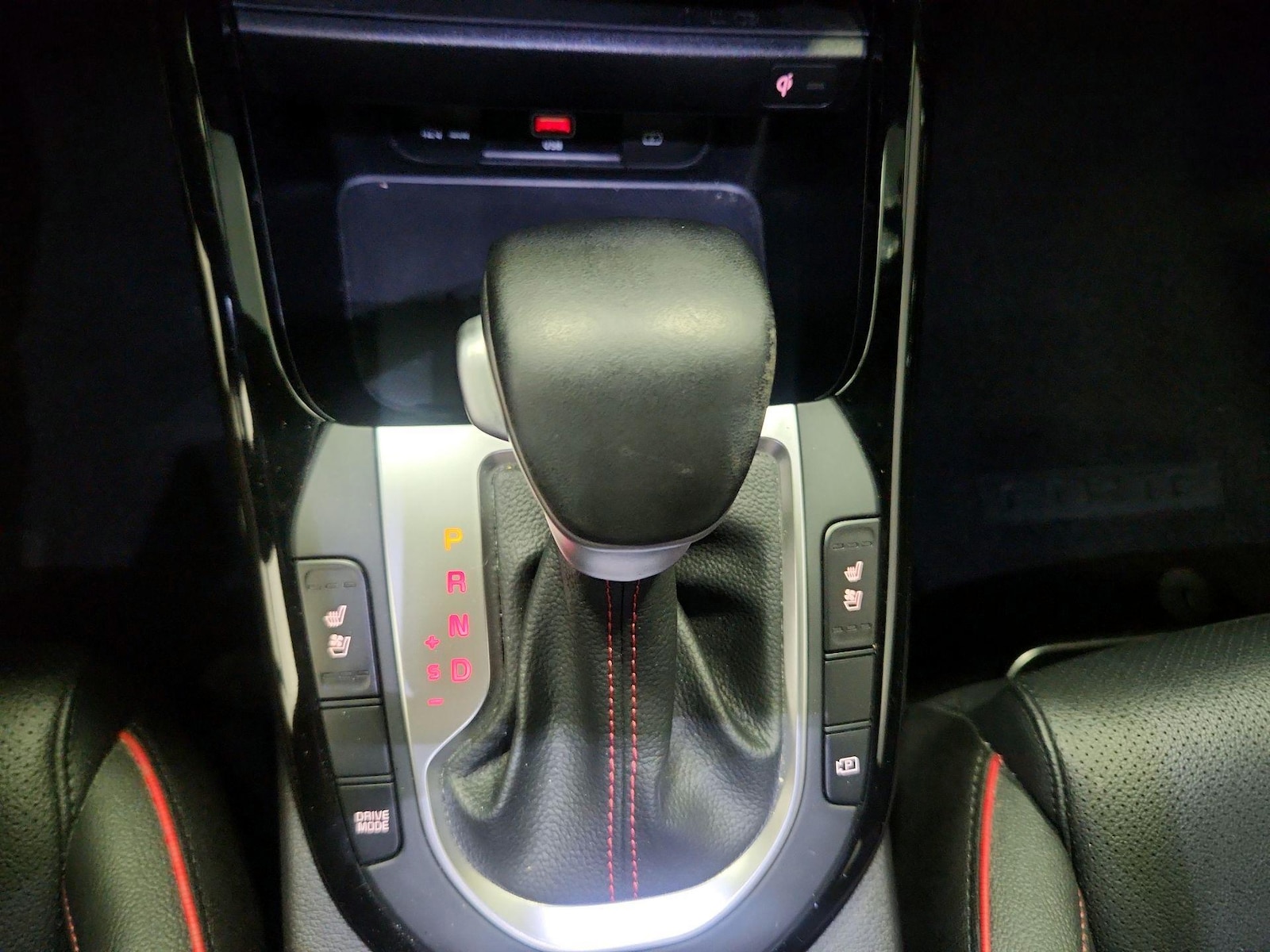 2023 Kia Forte GT - Photo 18