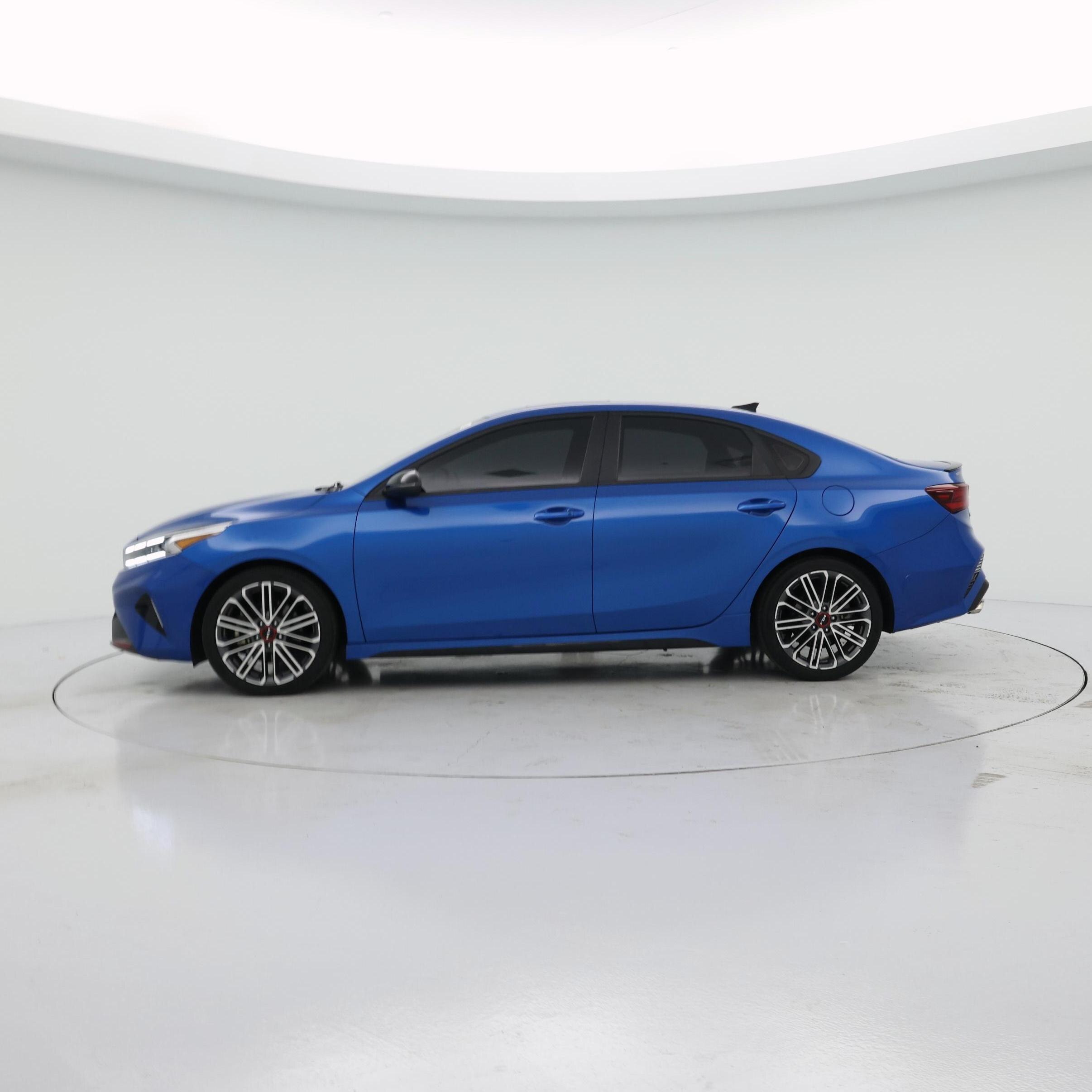 Thumbnail: 2023 Kia Forte - 3
