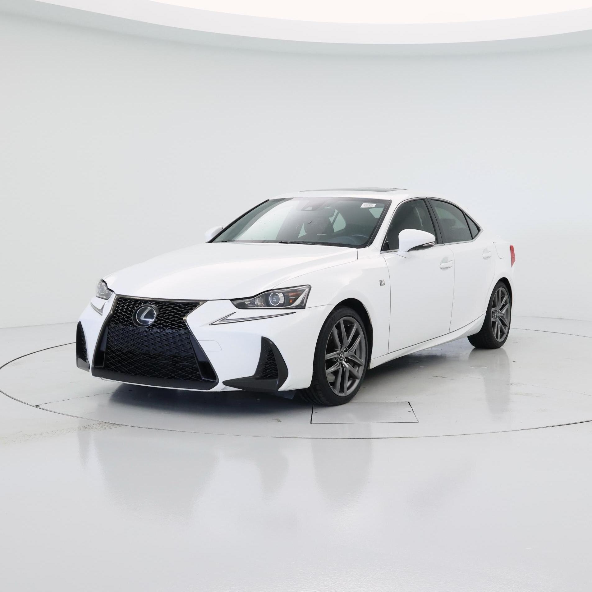 Thumbnail: 2018 Lexus IS - 4