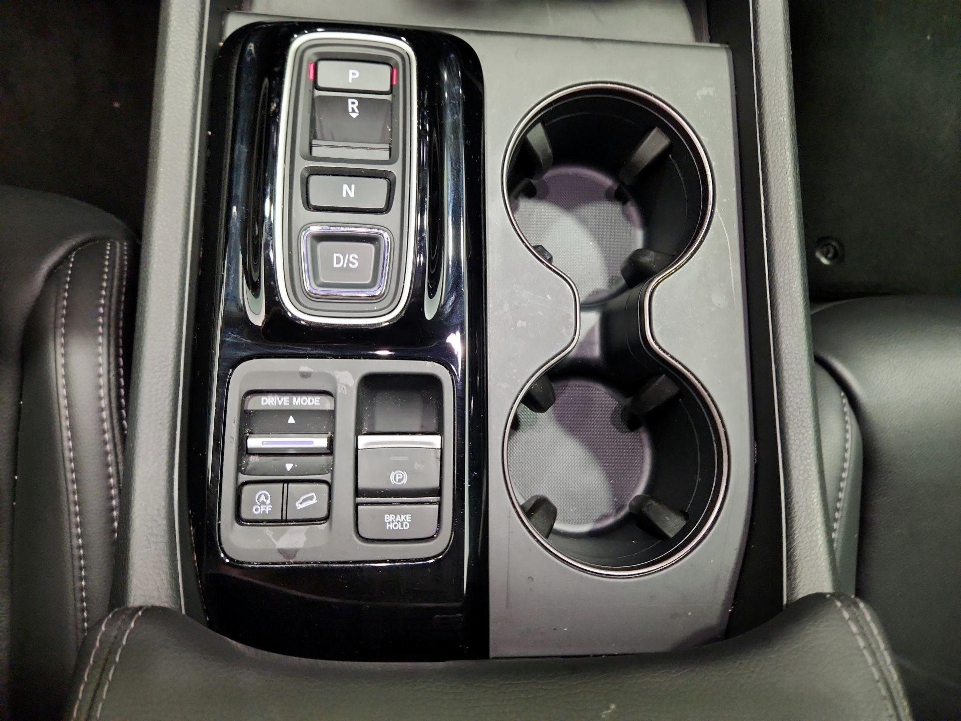 Thumbnail: 2024 Honda Pilot - 17