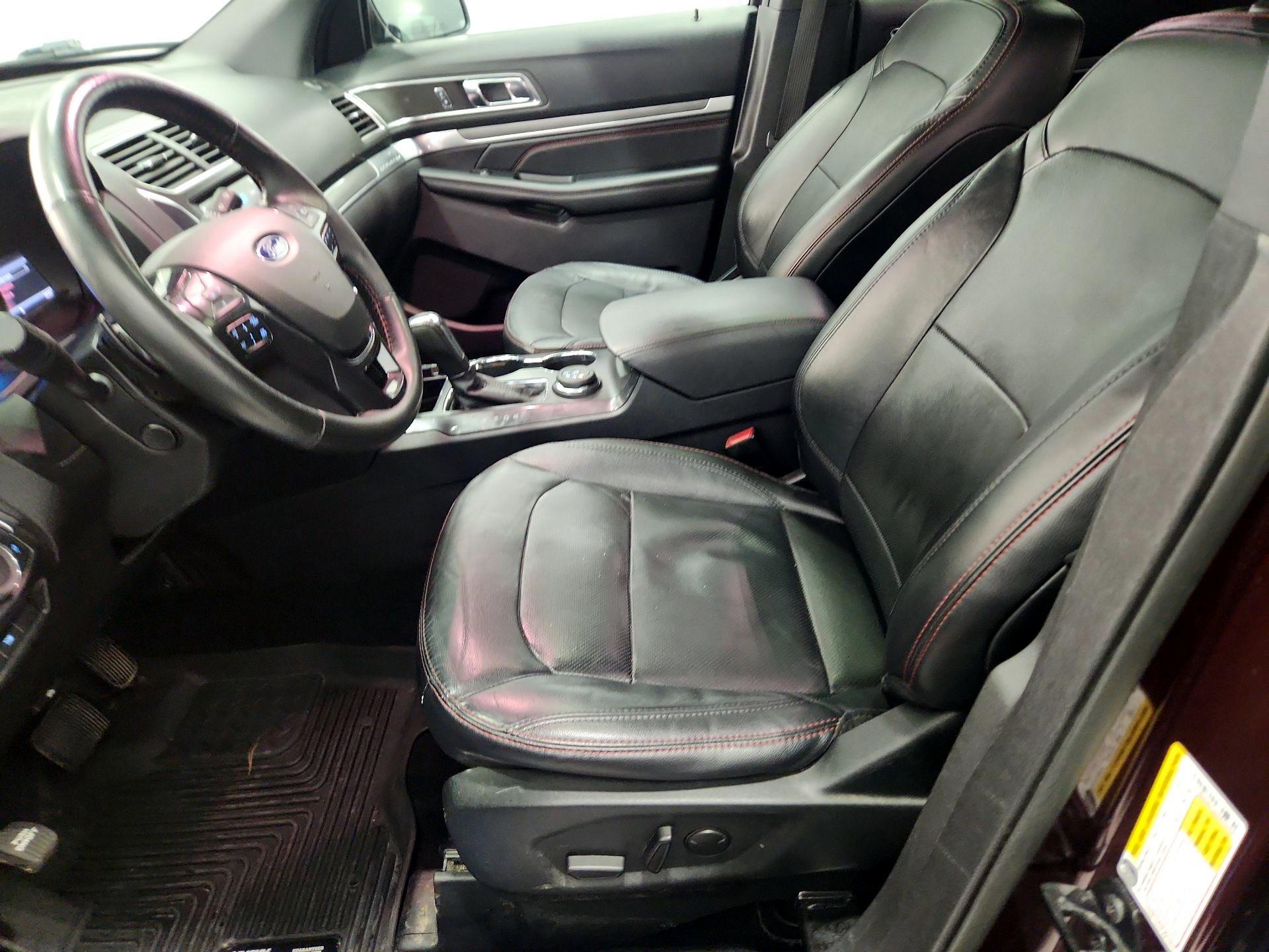 Thumbnail: 2019 Ford Explorer - 11