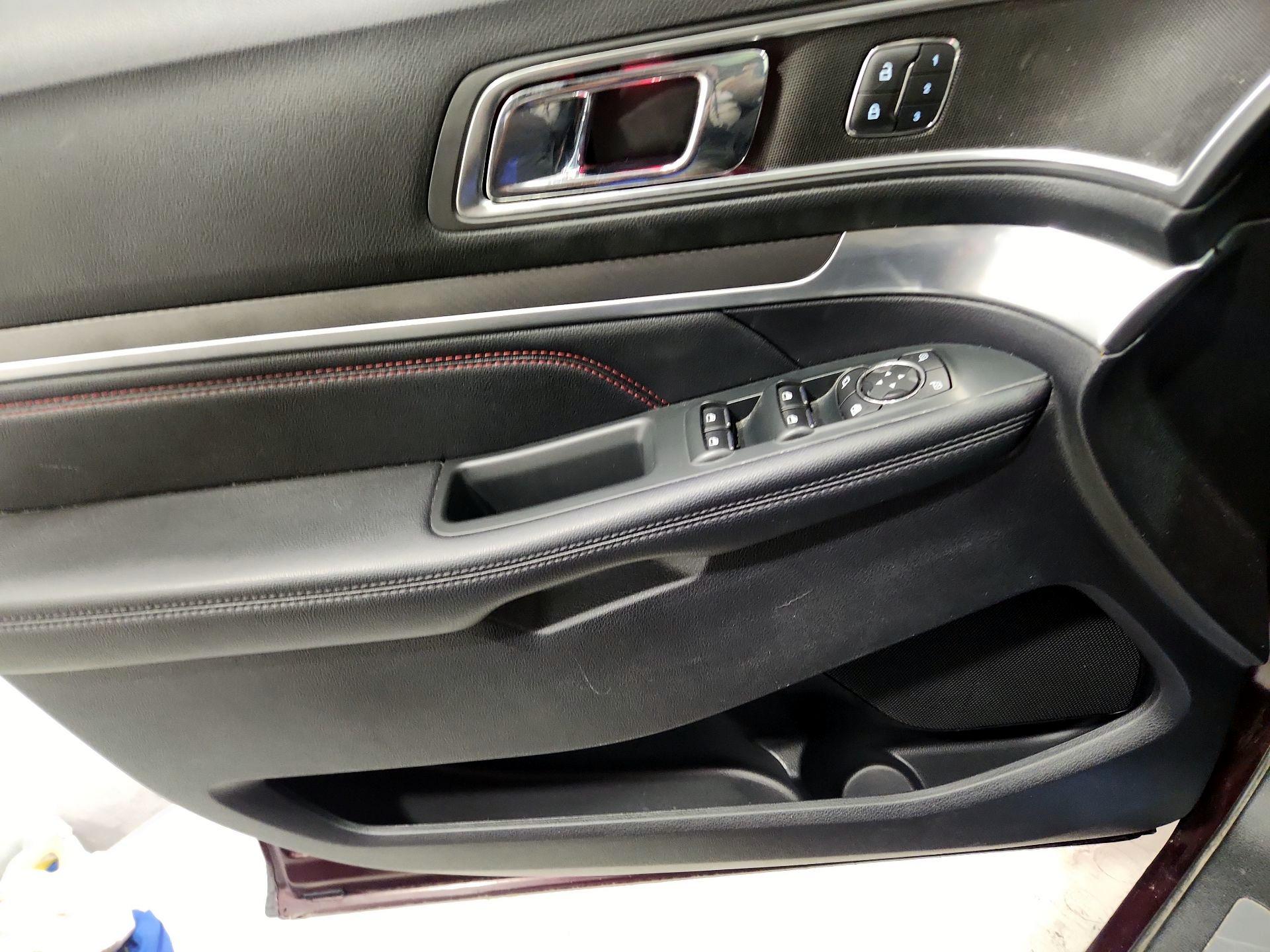 Thumbnail: 2019 Ford Explorer - 12