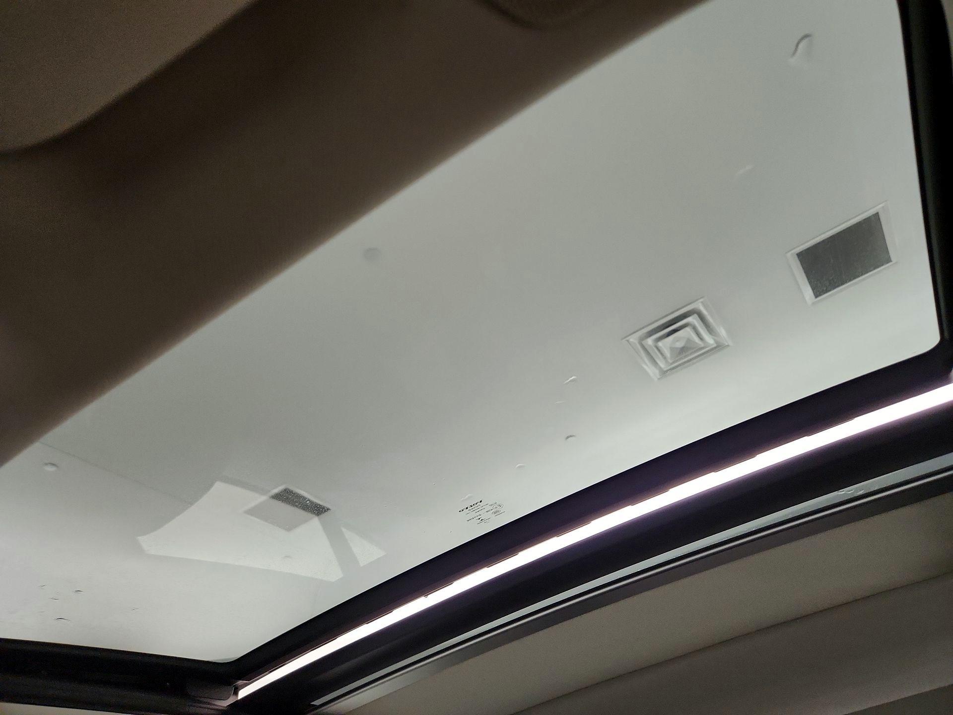 Thumbnail: 2019 Volvo S60 - 17