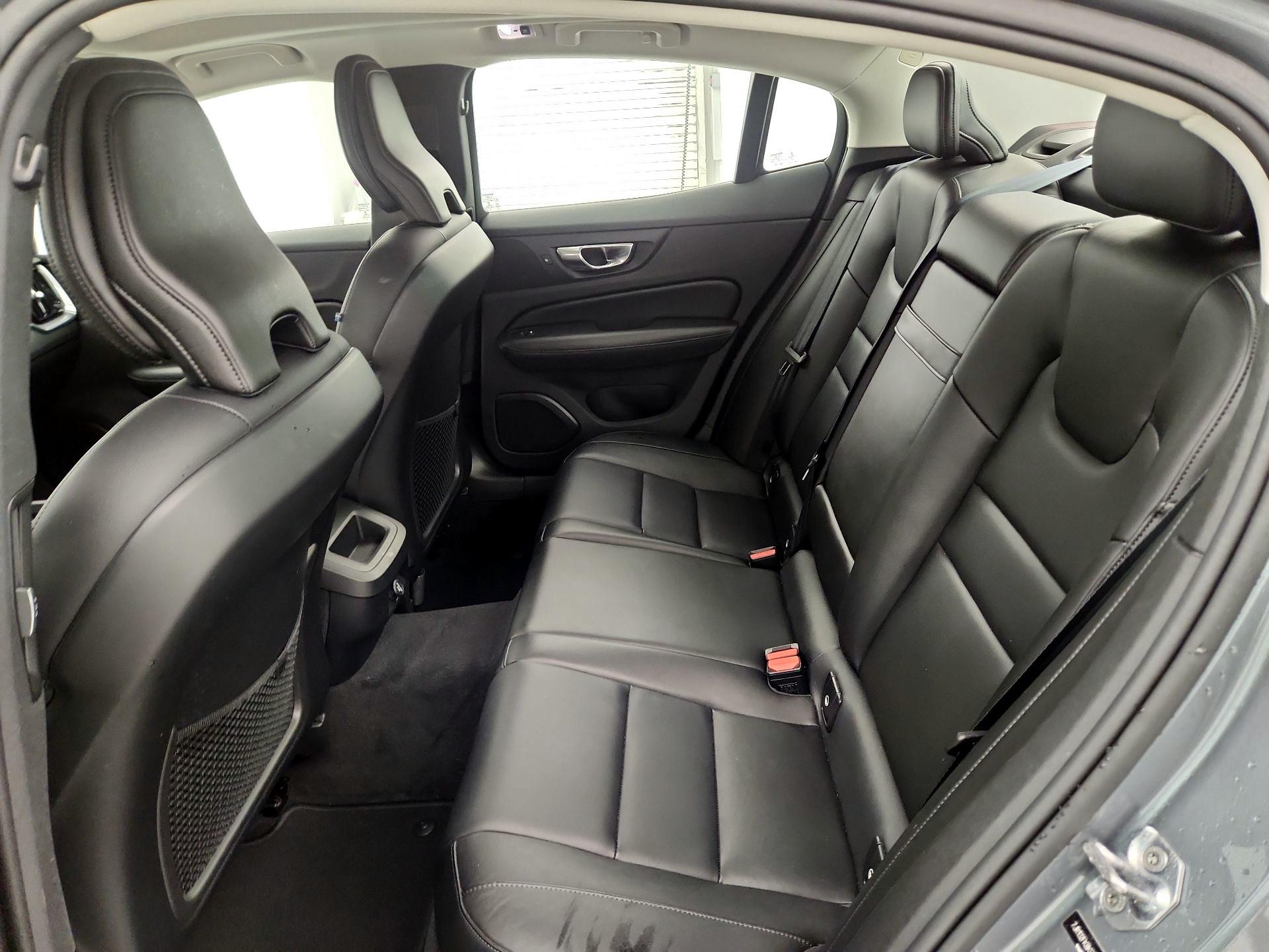 Thumbnail: 2019 Volvo S60 - 18