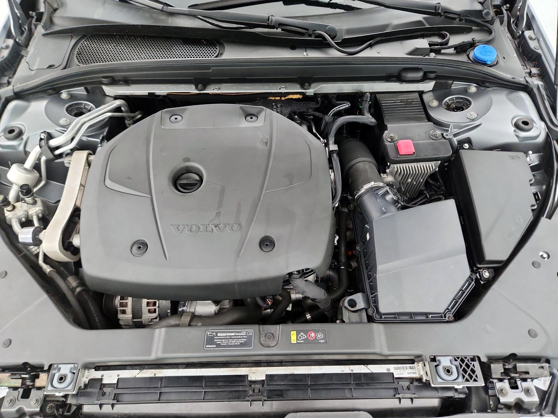 Thumbnail: 2019 Volvo S60 - 20