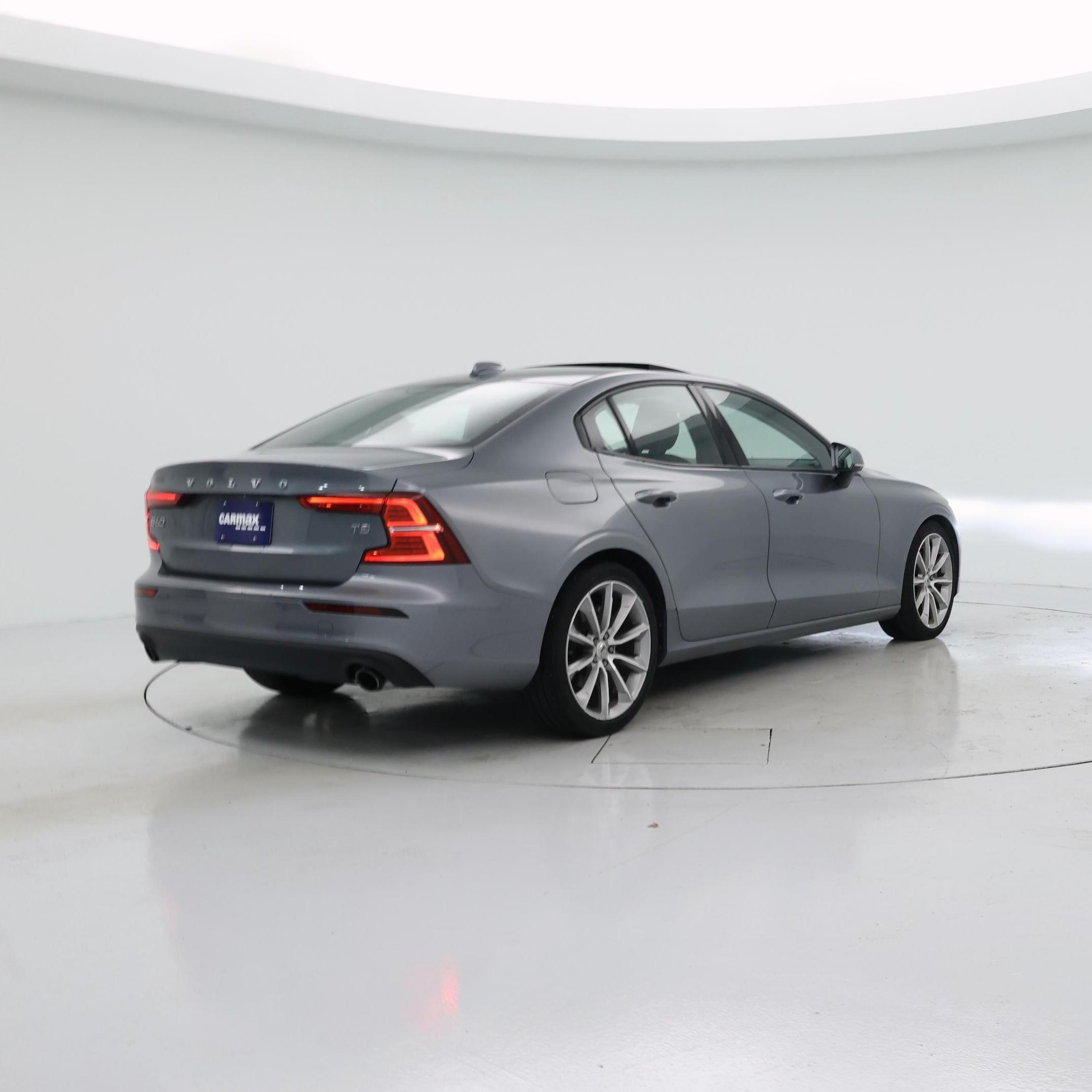 Thumbnail: 2019 Volvo S60 - 8