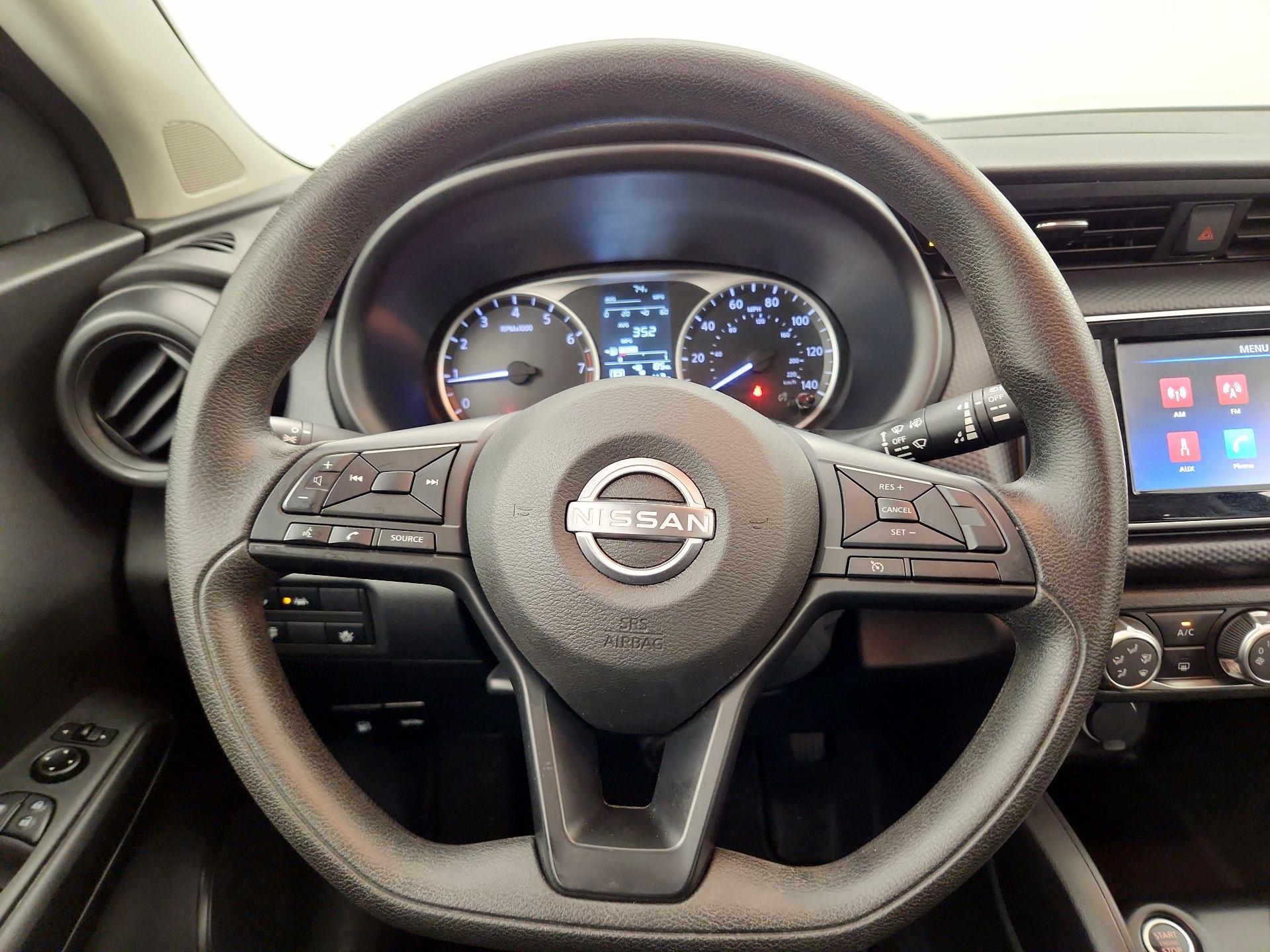 Thumbnail: 2023 Nissan Kicks - 10