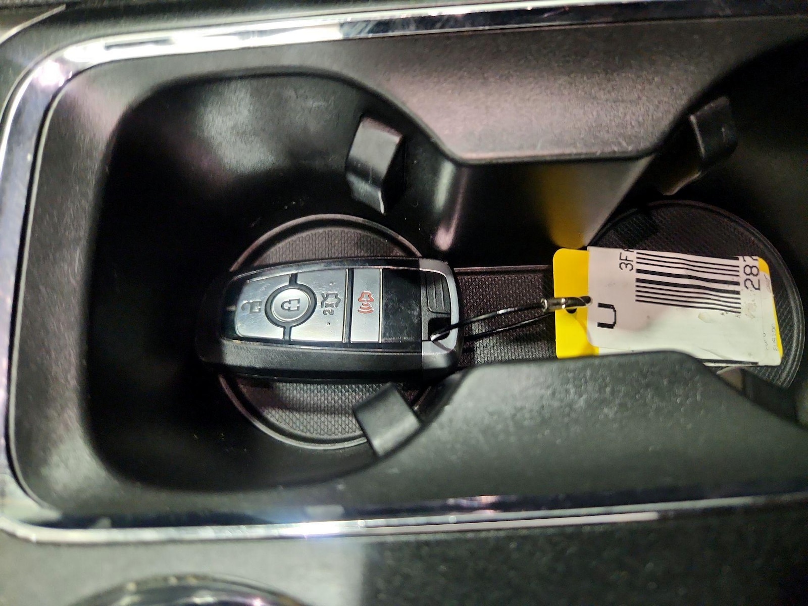 2020 Ford Fusion SE - Photo 23