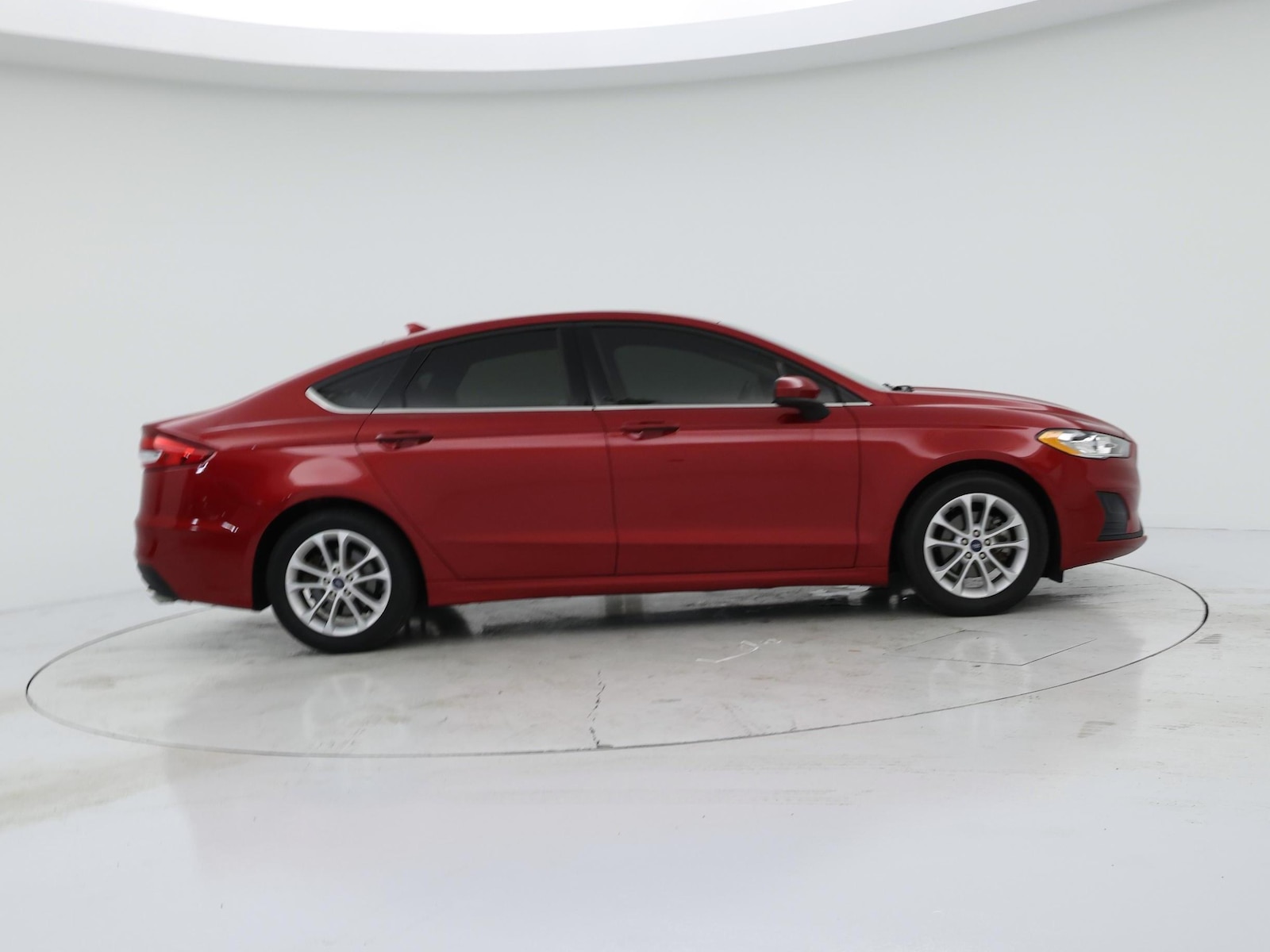 2020 Ford Fusion SE - Photo 8