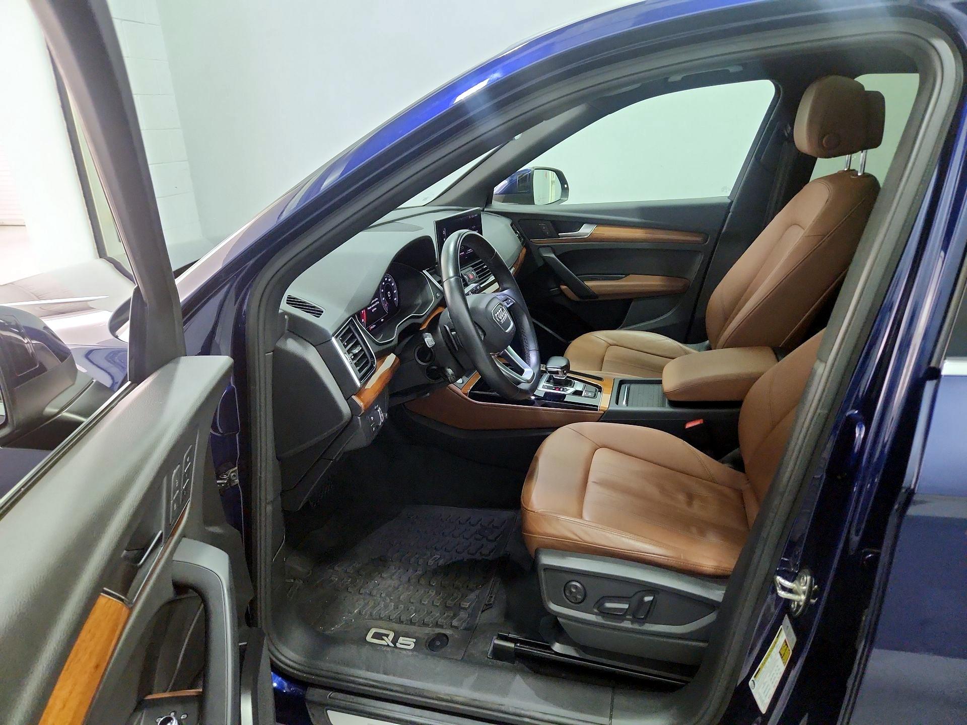 Thumbnail: 2021 Audi Q5 - 11