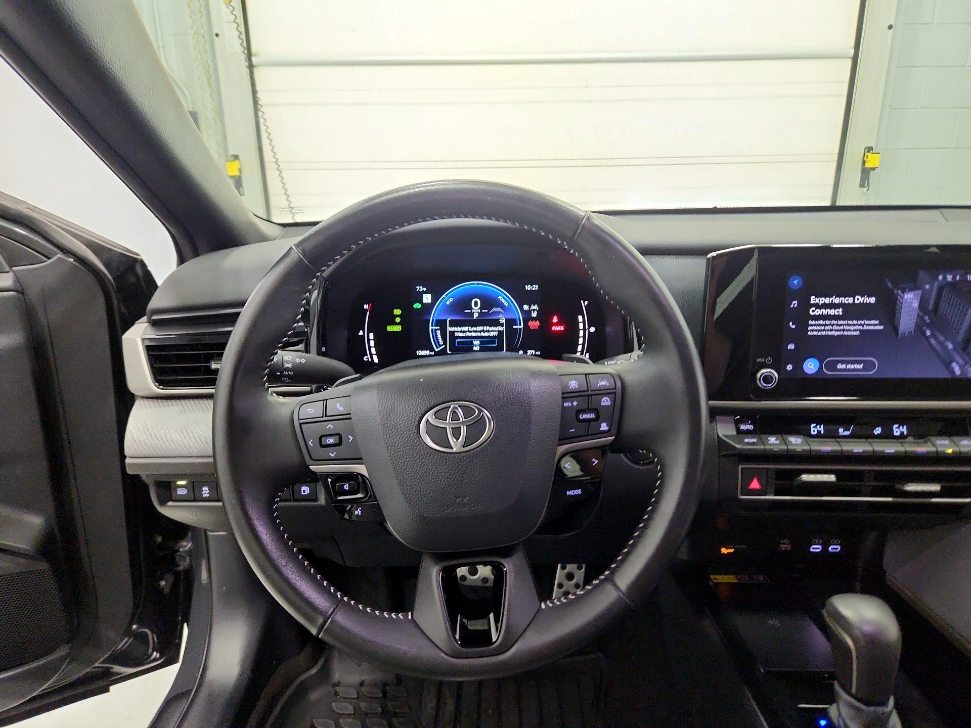 Thumbnail: 2025 Toyota Camry - 10
