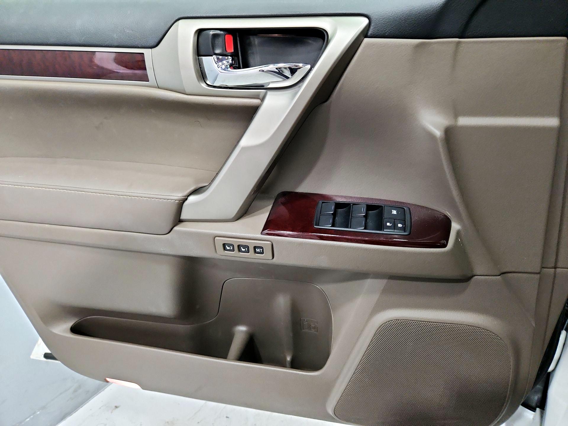 Thumbnail: 2019 Lexus GX - 12