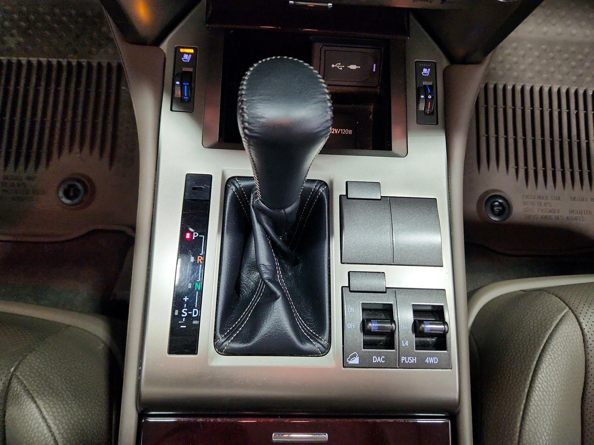 Thumbnail: 2019 Lexus GX - 18