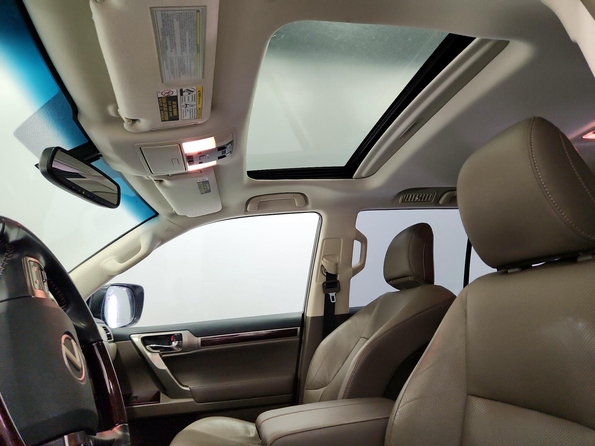 Thumbnail: 2019 Lexus GX - 20