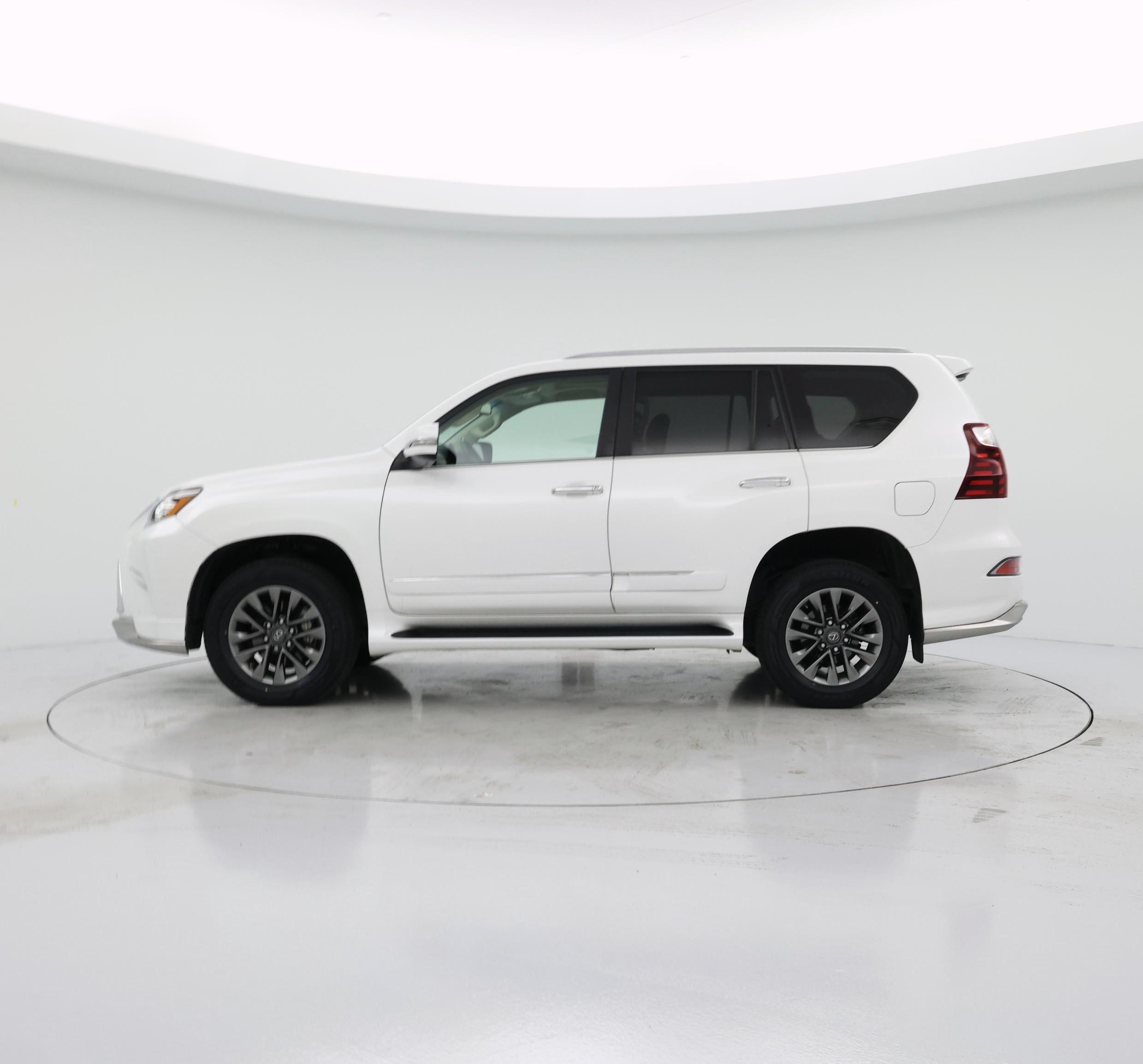 Thumbnail: 2019 Lexus GX - 3