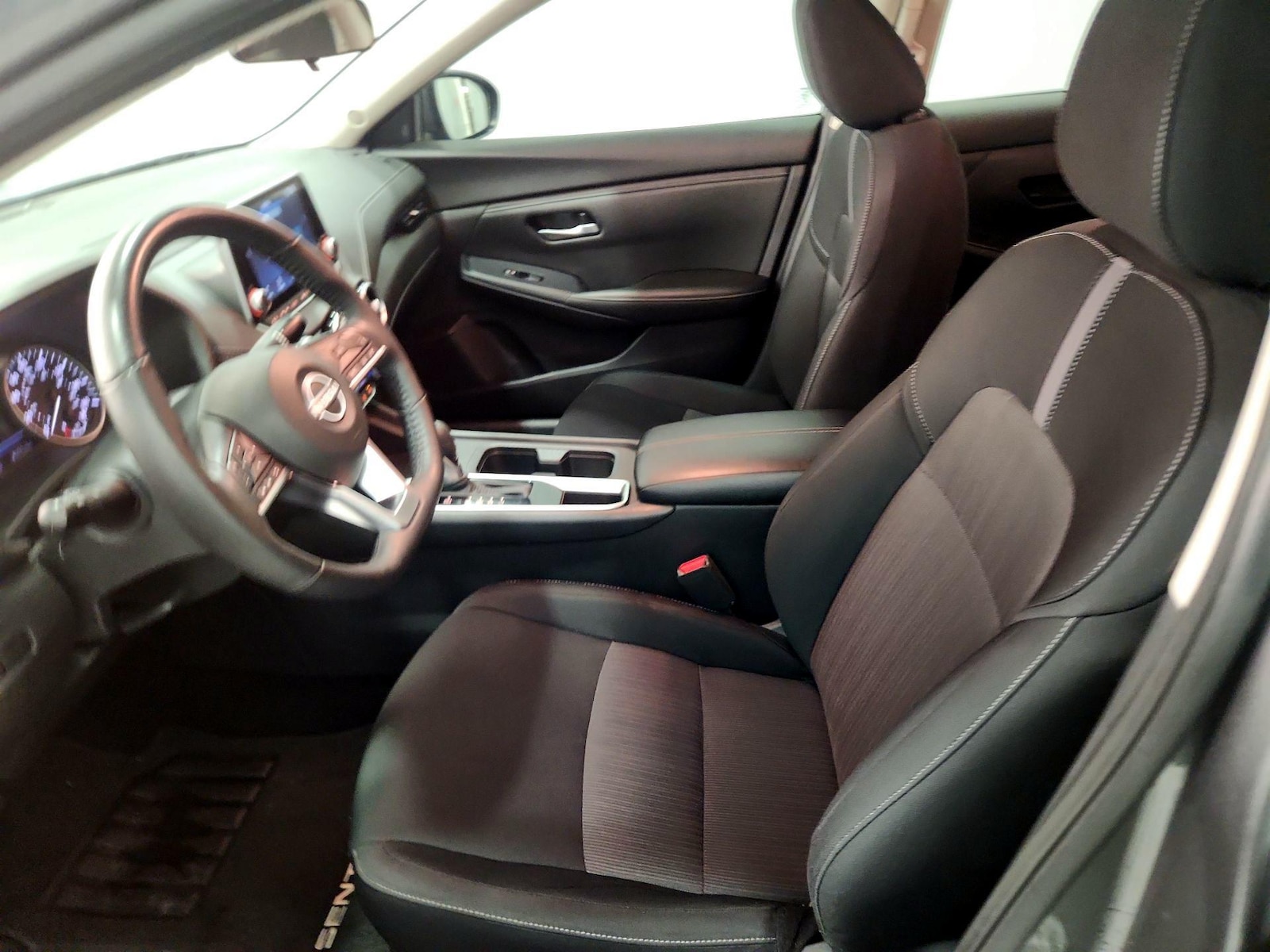 2024 Nissan Sentra SV - Photo 12
