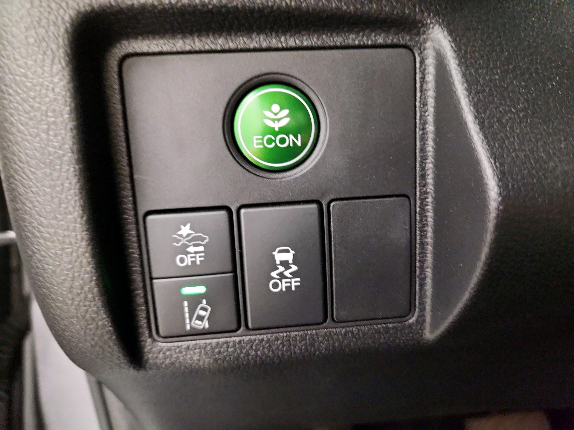 Thumbnail: 2019 Honda HR-V - 13