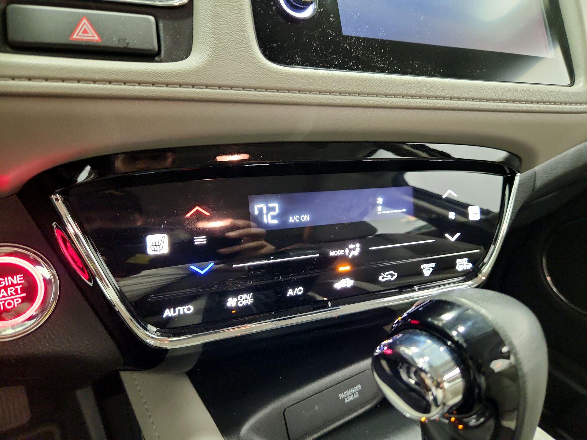 Thumbnail: 2019 Honda HR-V - 16