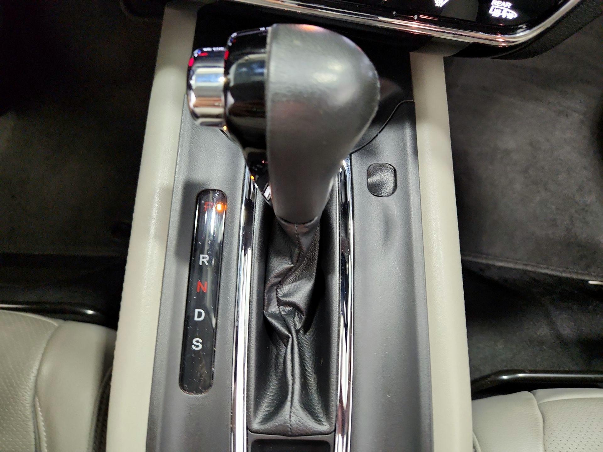 Thumbnail: 2019 Honda HR-V - 17