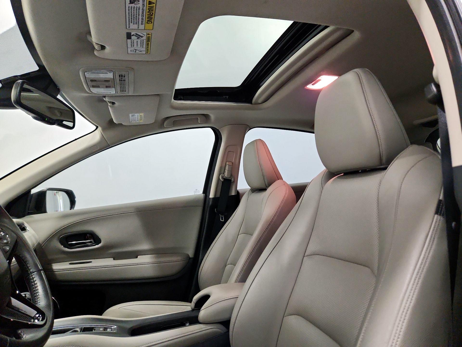 Thumbnail: 2019 Honda HR-V - 19